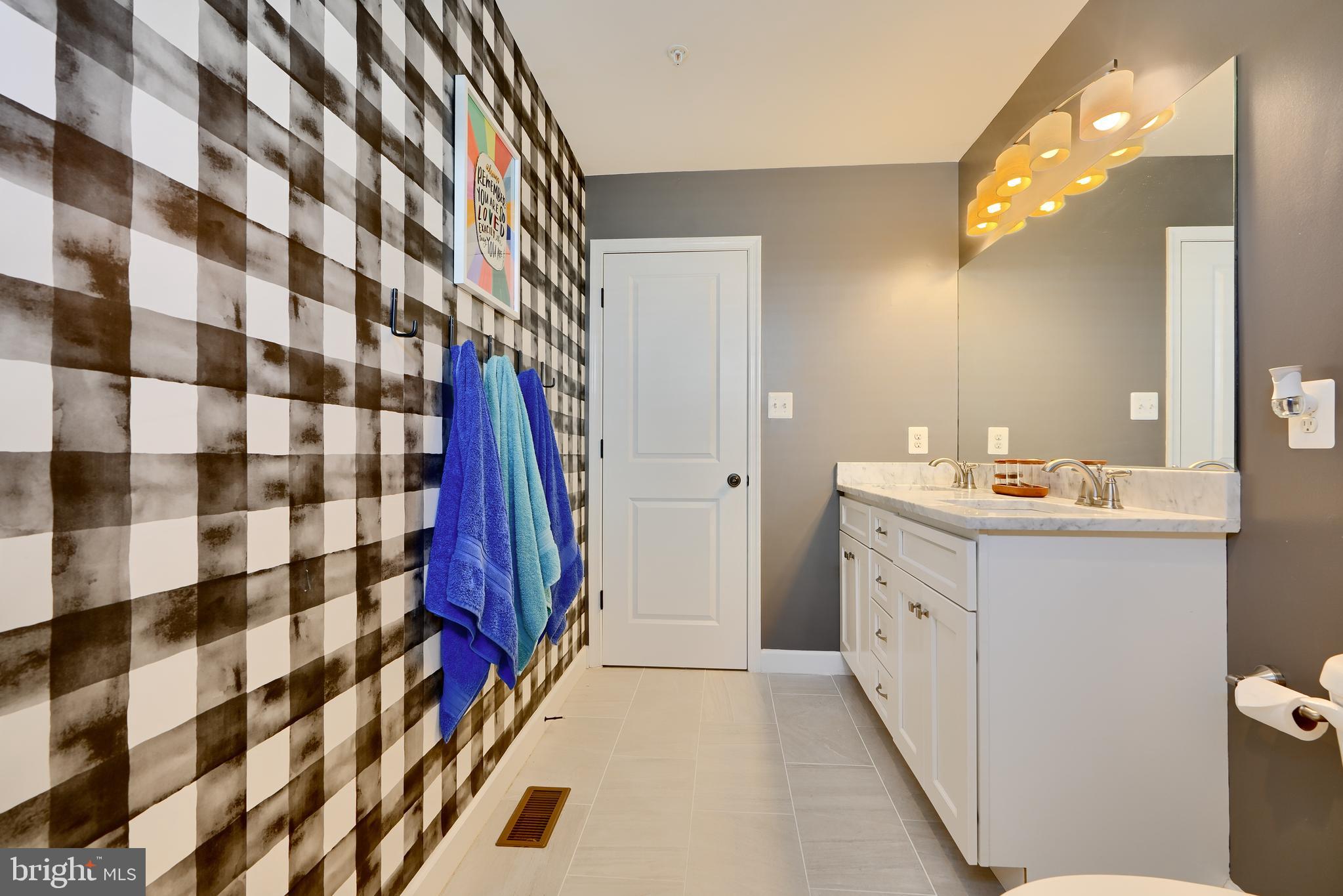 HOMELAND HISTORIC DISTRICT - Residential