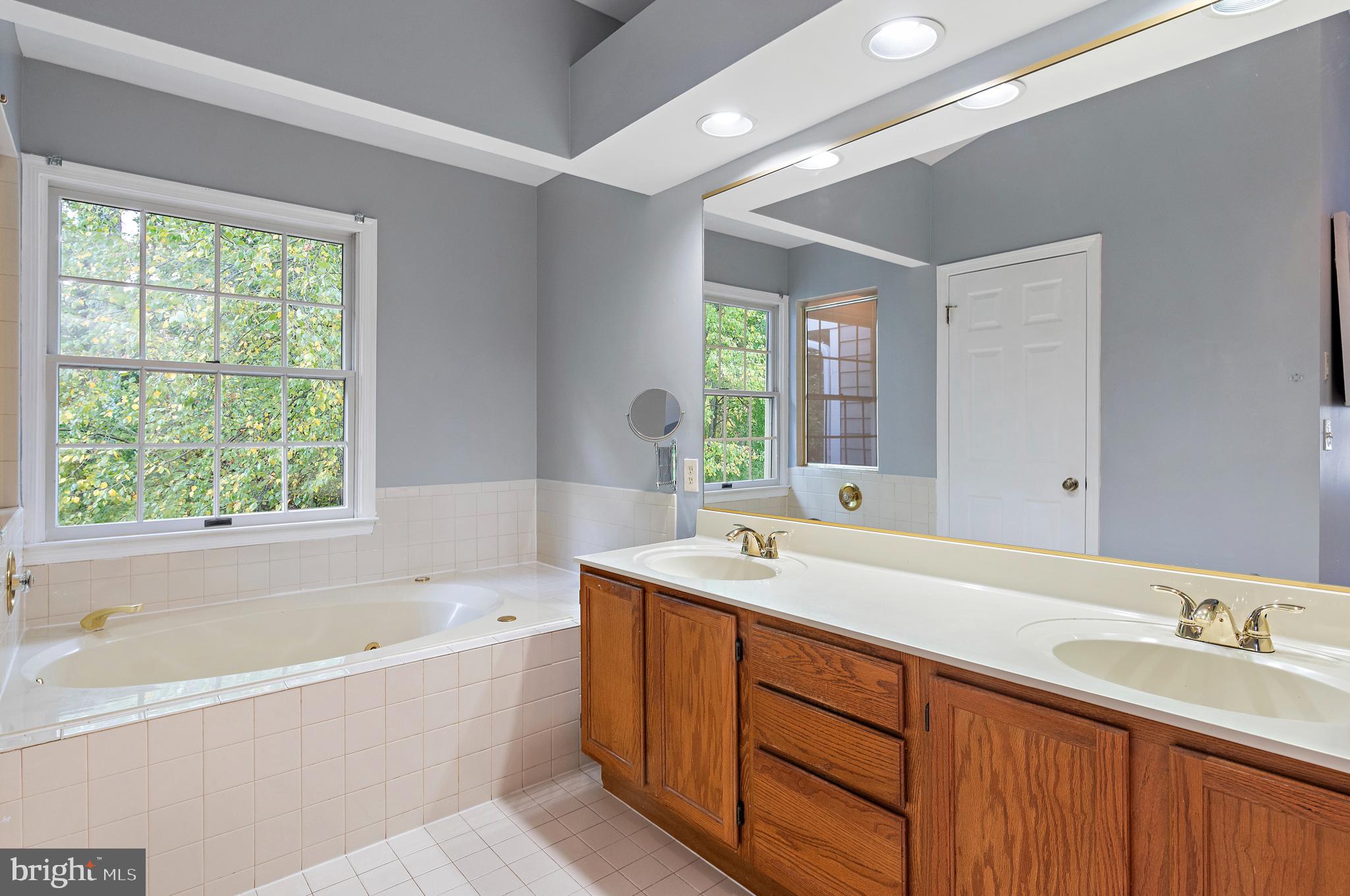 RIVA TRACE - Residential