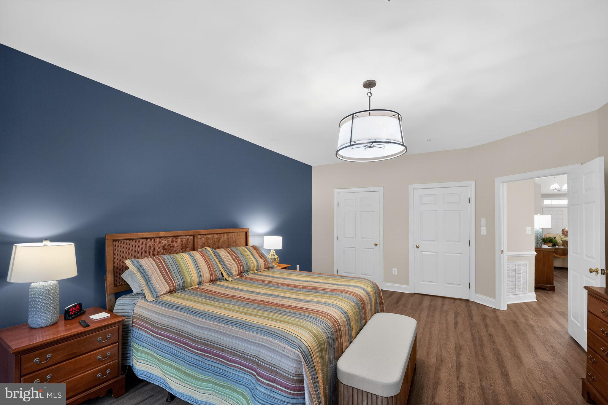 SOUTH RIVER COLONY - Residential