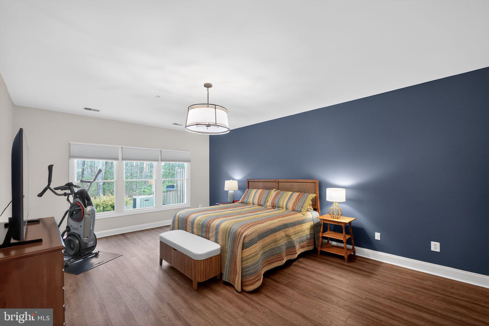 SOUTH RIVER COLONY - Residential