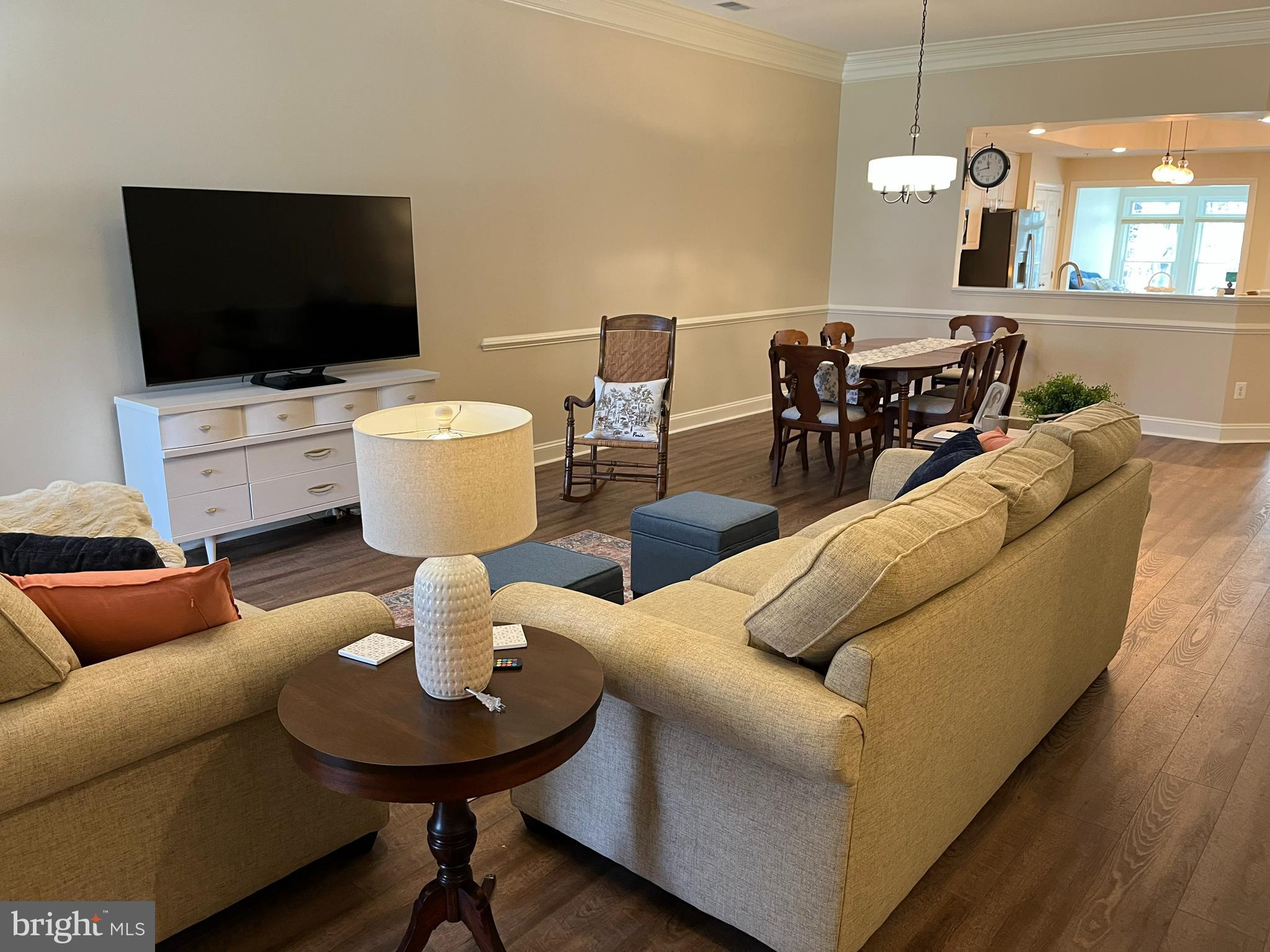 SOUTH RIVER COLONY - Residential