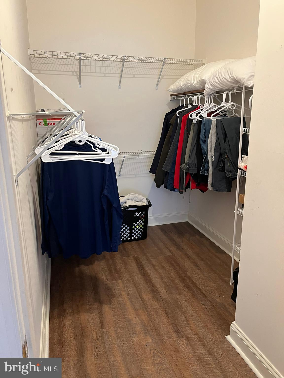 SOUTH RIVER COLONY - Residential