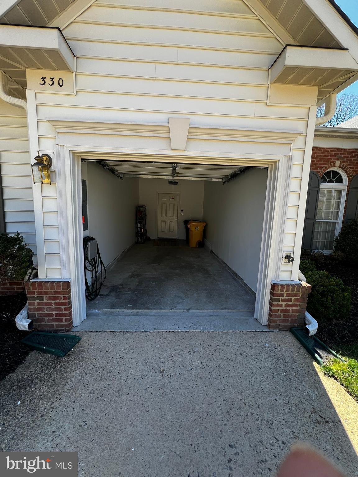 SOUTH RIVER COLONY - Residential