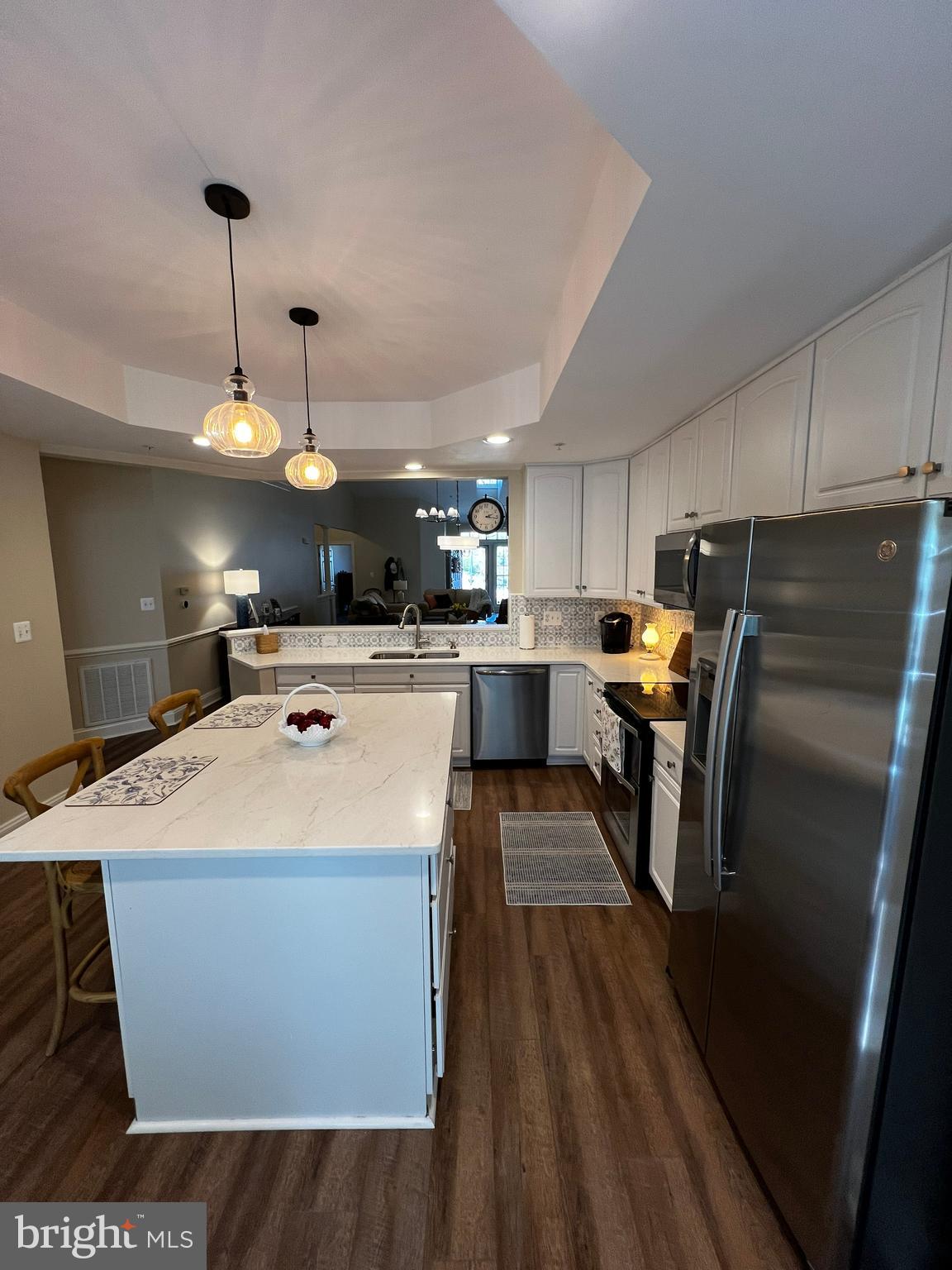 SOUTH RIVER COLONY - Residential