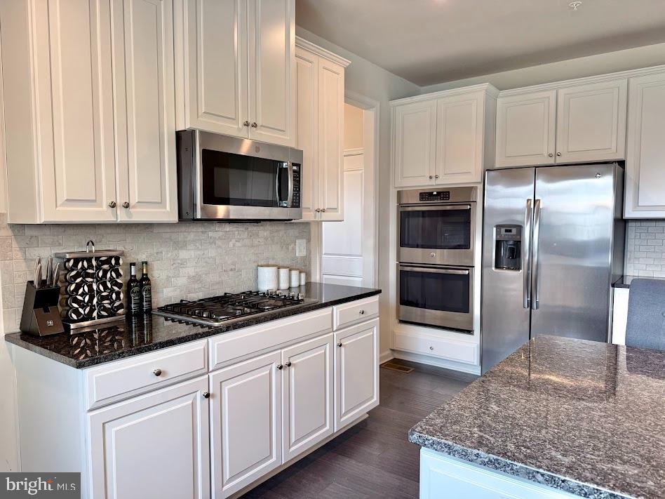 RAMSBURG ESTATES - Residential