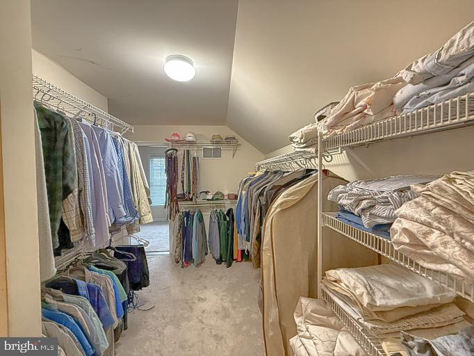 SOUTHRIDGE - Residential