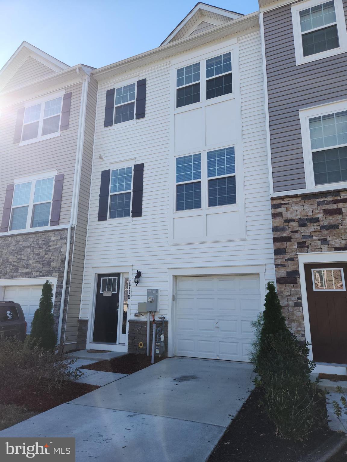 ODENTON TOWN CENTER - Residential Lease