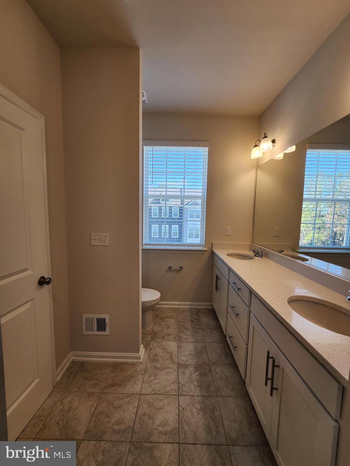 ODENTON TOWN CENTER - Residential Lease