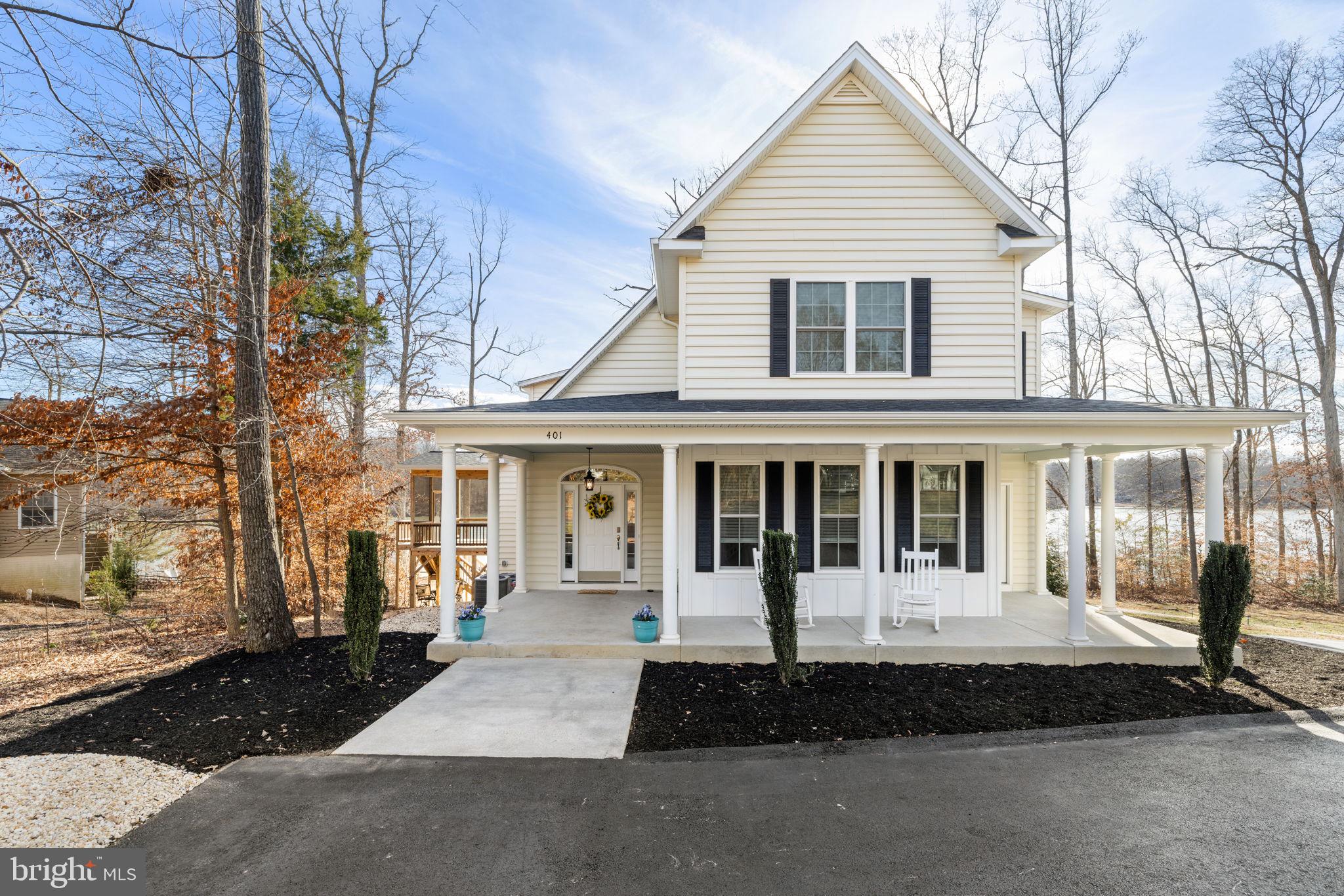 LAKE LAND OR - Residential