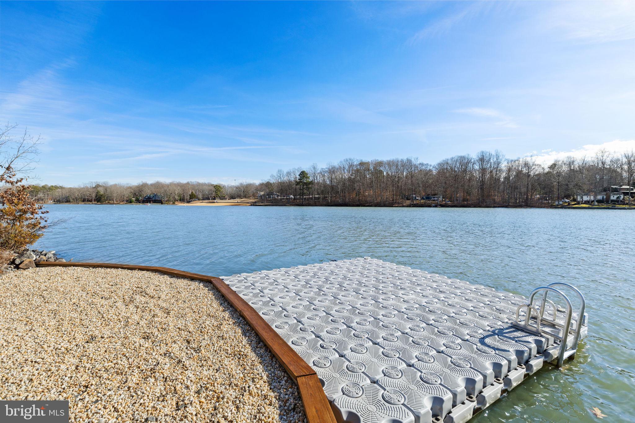 LAKE LAND OR - Residential