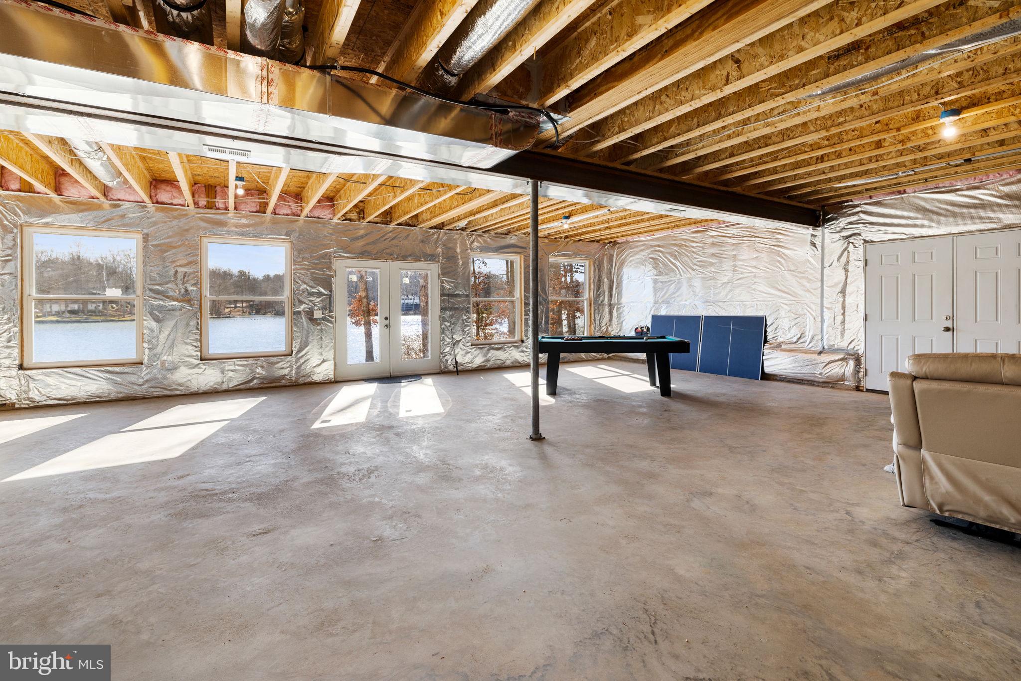 LAKE LAND OR - Residential