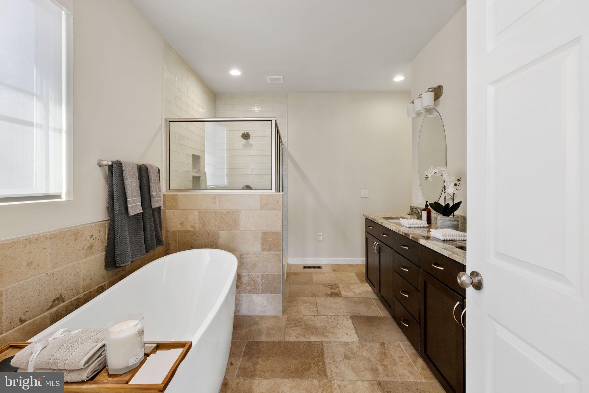 LAKE LAND OR - Residential