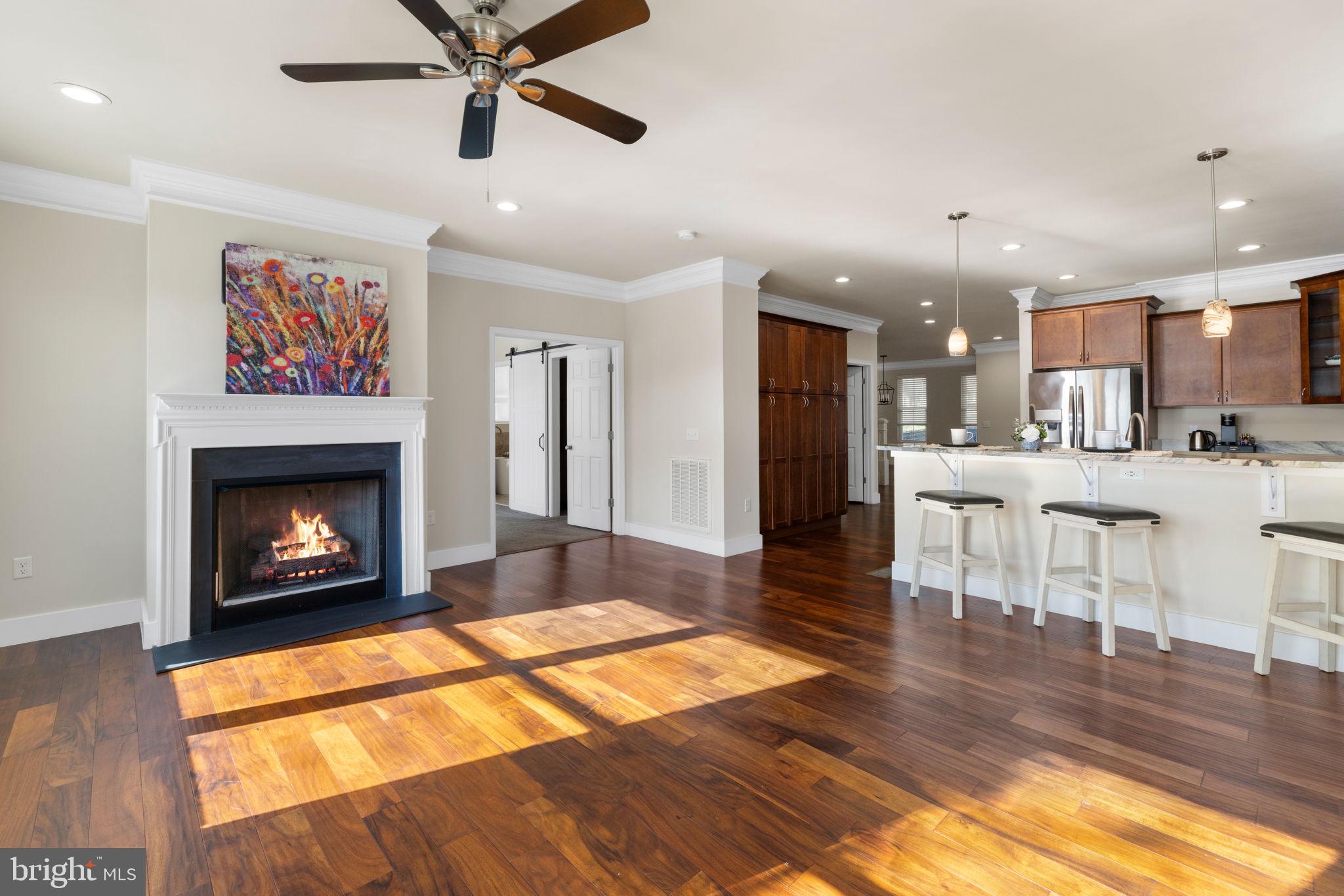 LAKE LAND OR - Residential