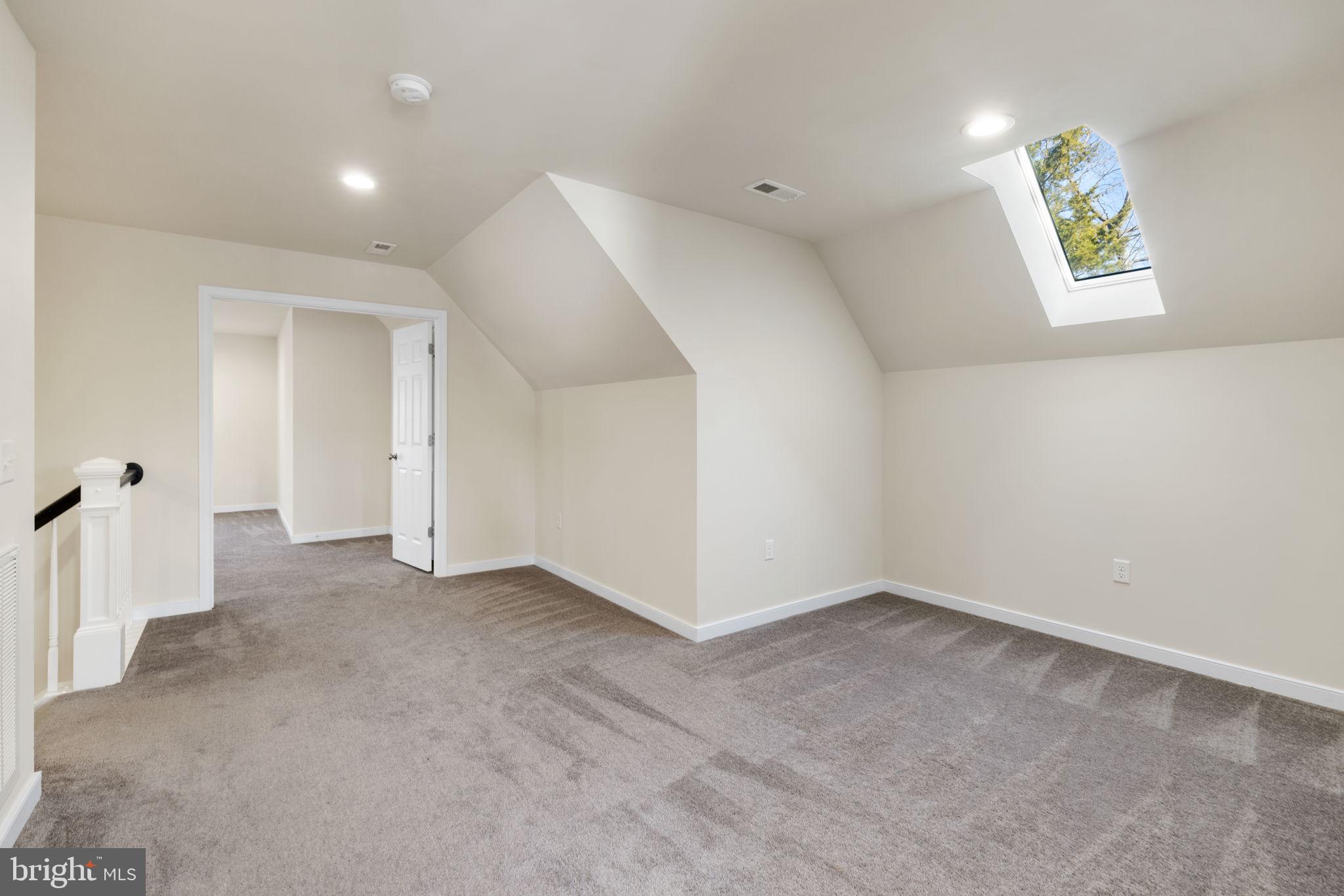 LAKE LAND OR - Residential