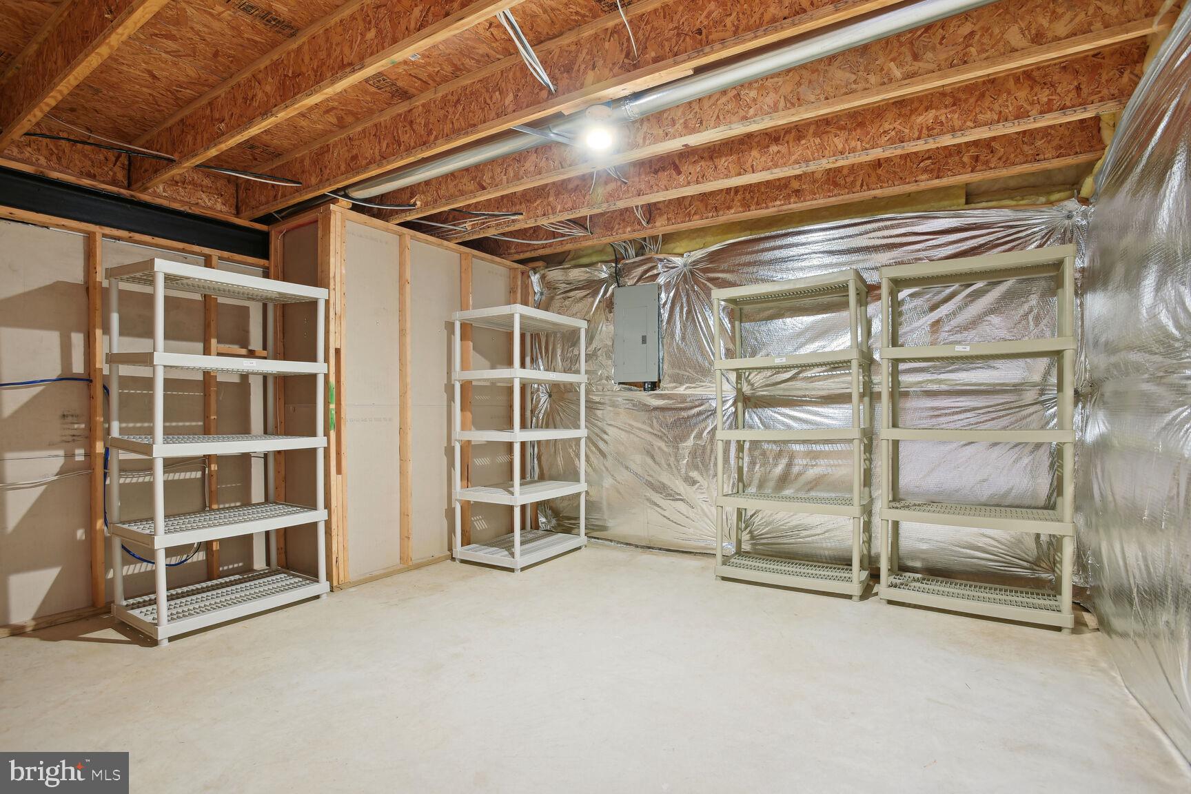 BROADLANDS - Residential Lease