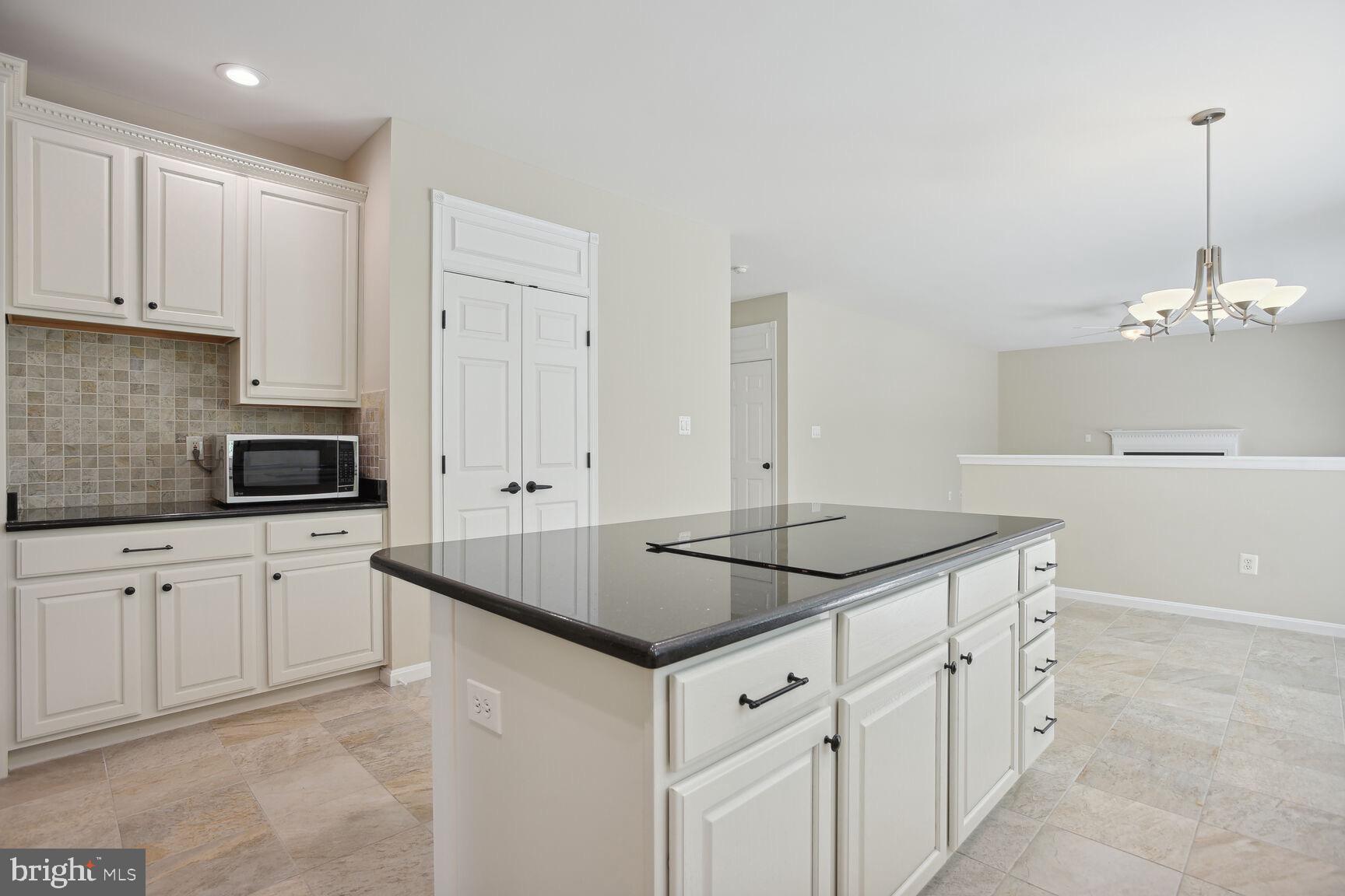 BROADLANDS - Residential Lease