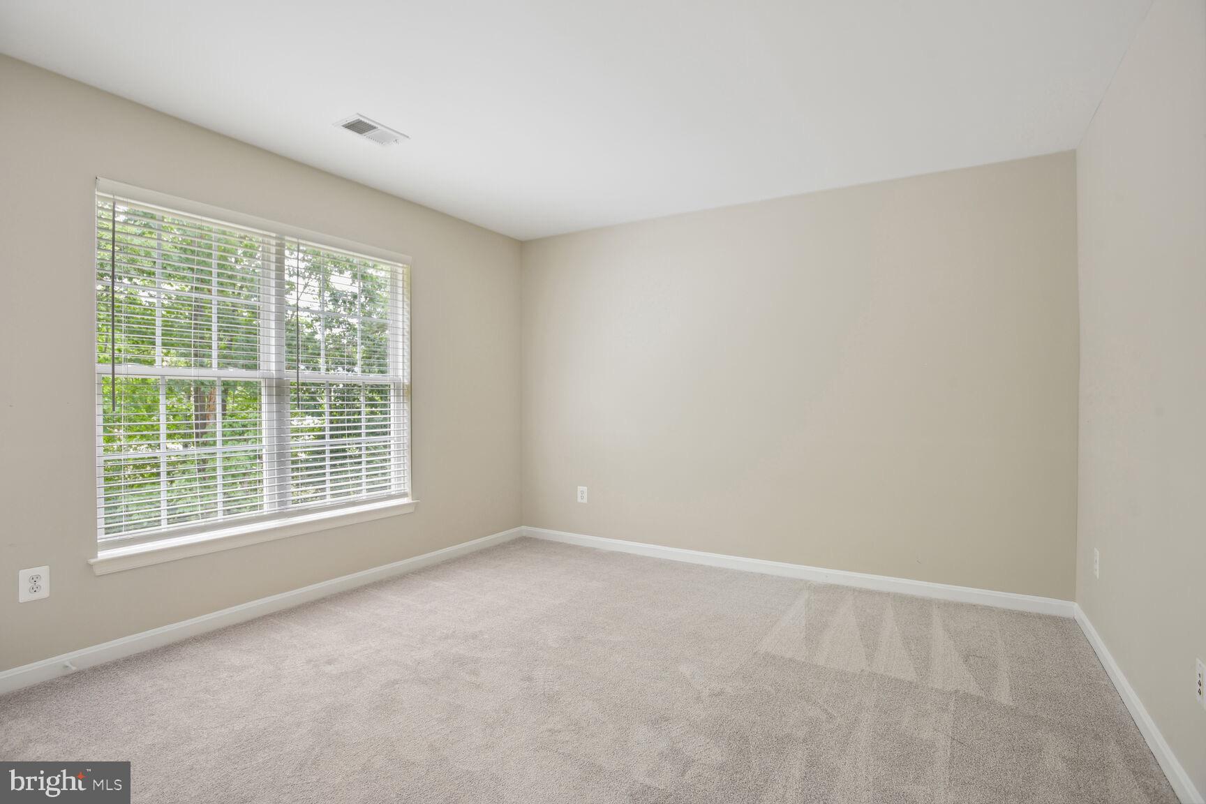 BROADLANDS - Residential Lease