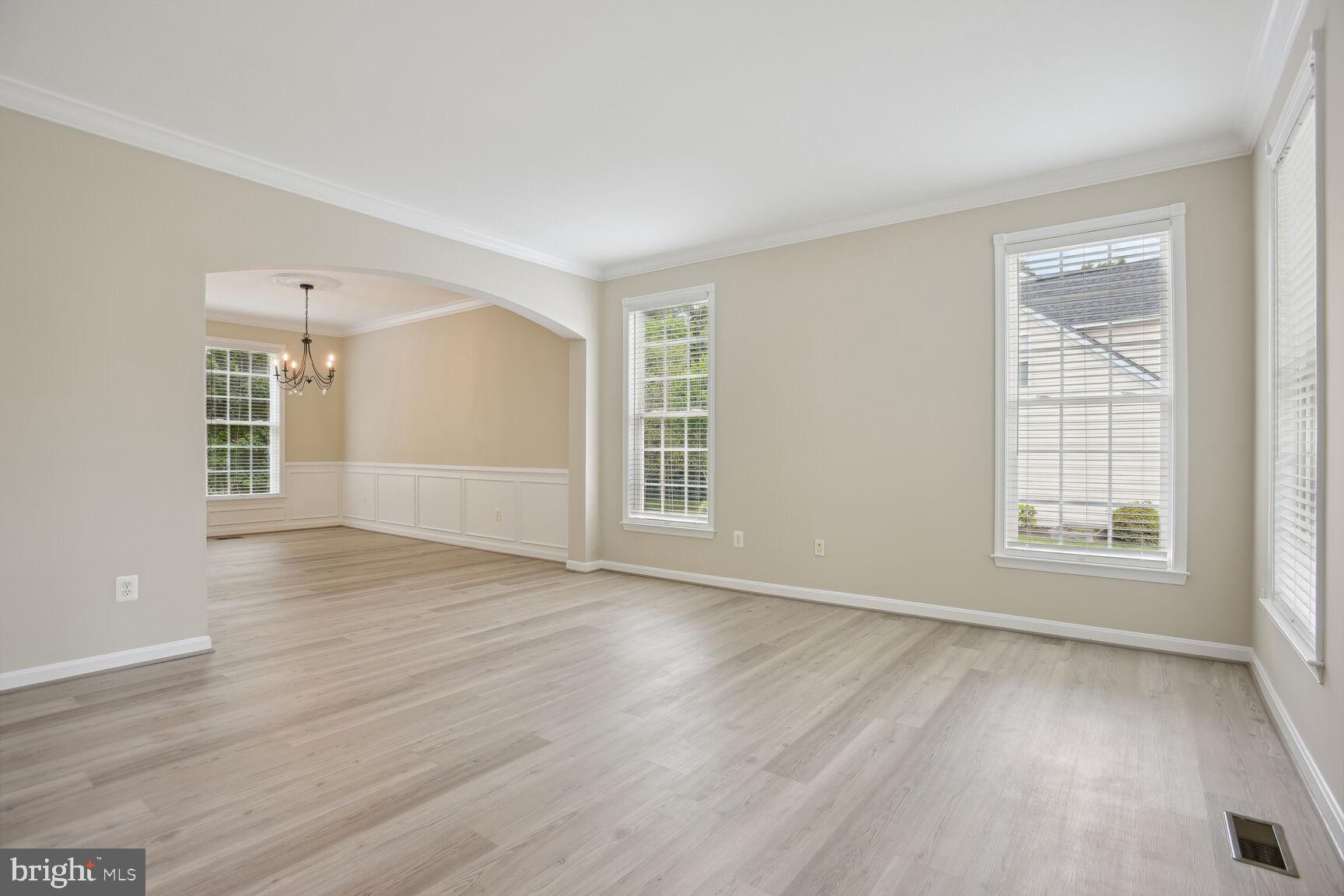 BROADLANDS - Residential Lease