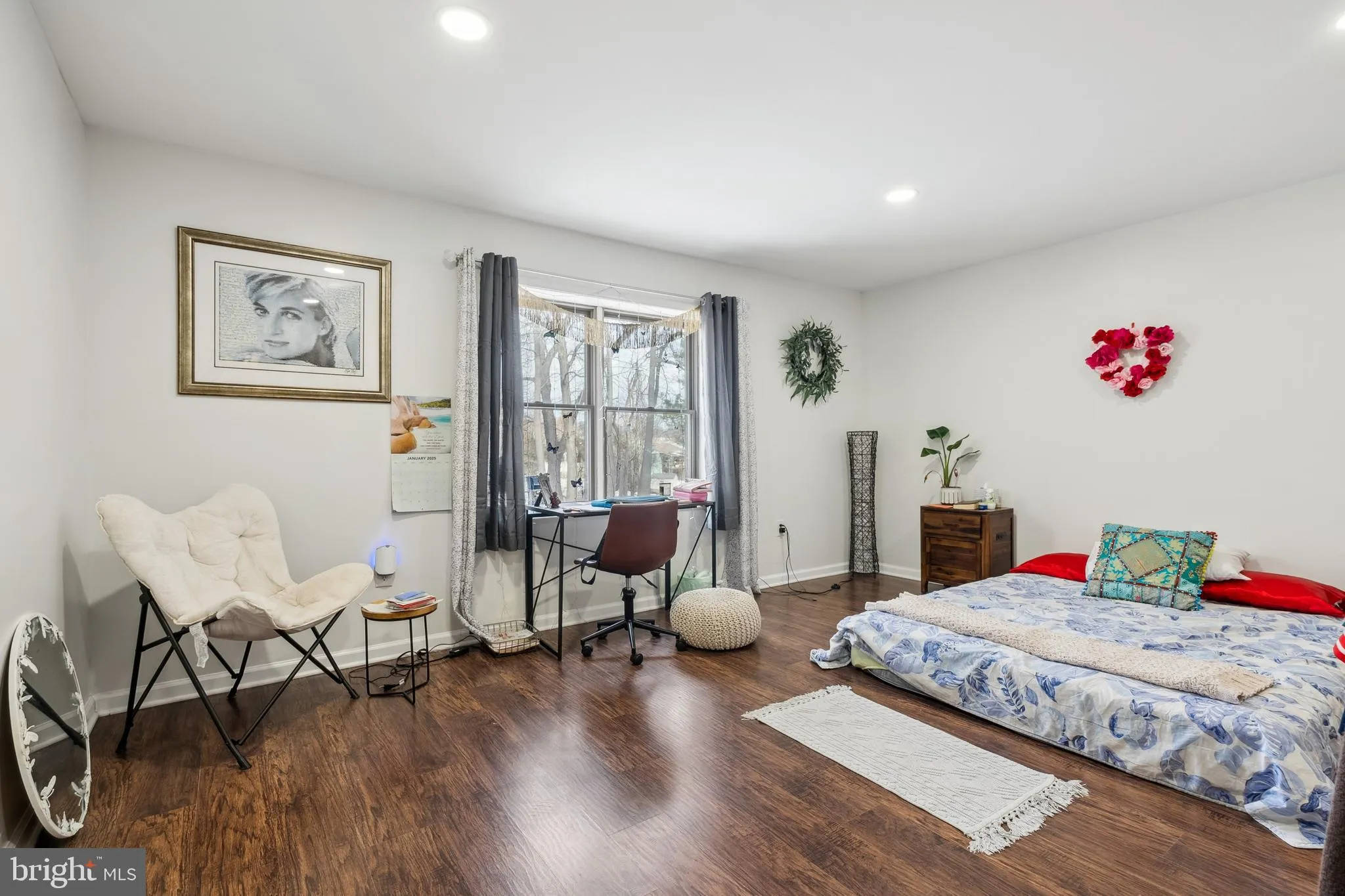 Philadelphia, Pennsylvania 19115, United States, 5 Bedrooms Bedrooms, ,3 BathroomsBathrooms,Residential,Pending,11875