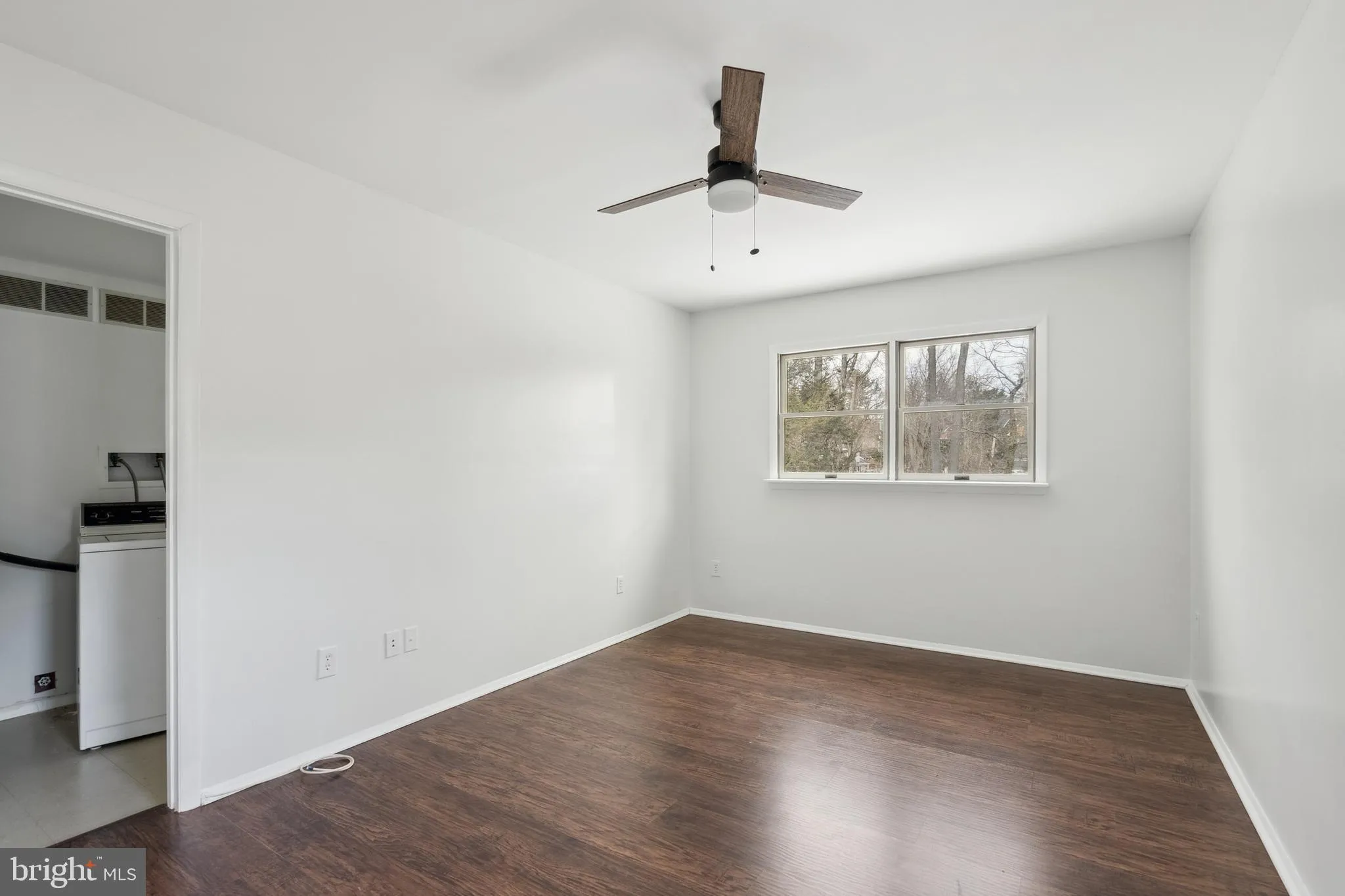 Philadelphia, Pennsylvania 19115, United States, 5 Bedrooms Bedrooms, ,3 BathroomsBathrooms,Residential,Pending,11875