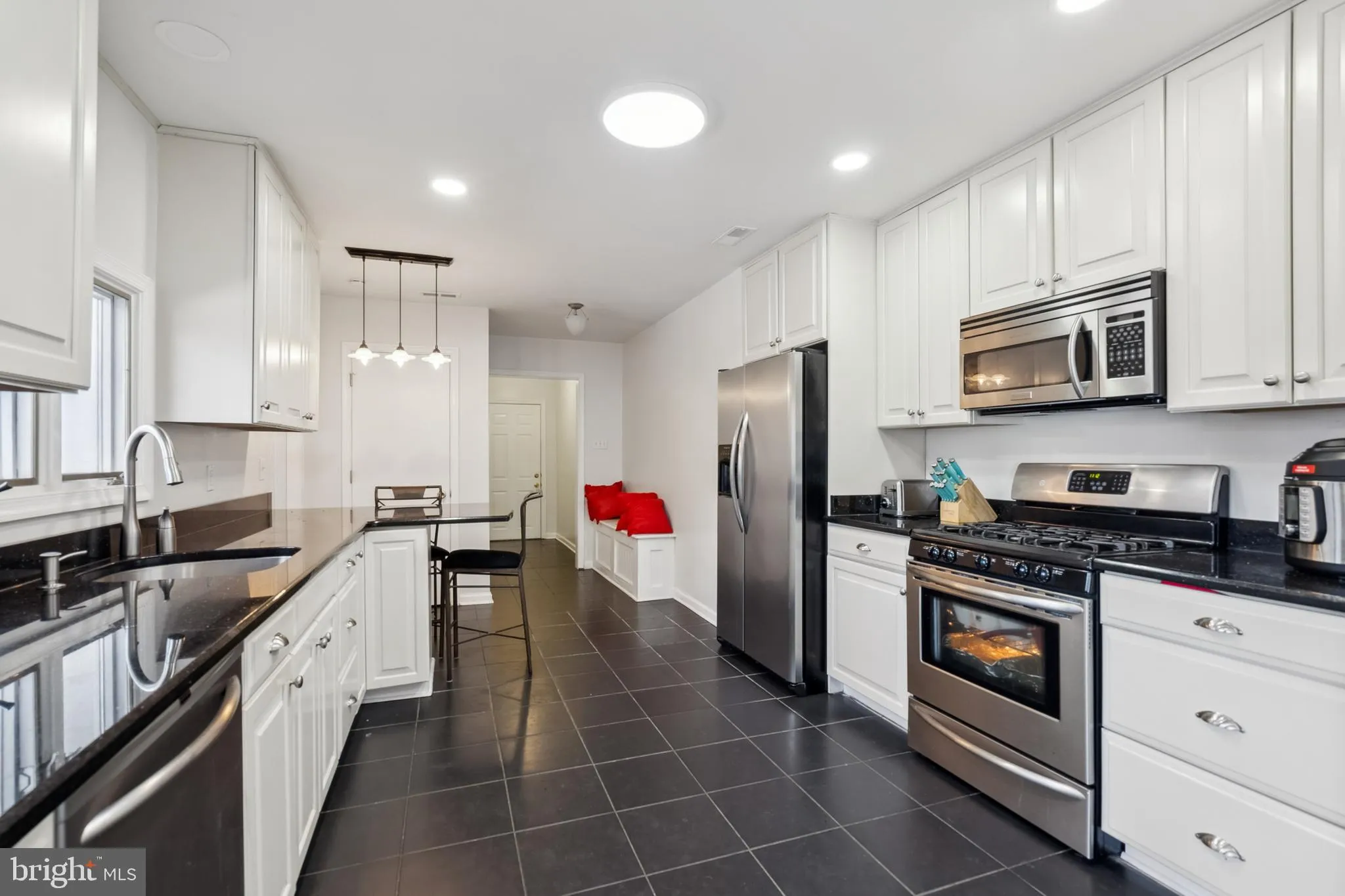 Philadelphia, Pennsylvania 19115, United States, 5 Bedrooms Bedrooms, ,3 BathroomsBathrooms,Residential,Pending,11875