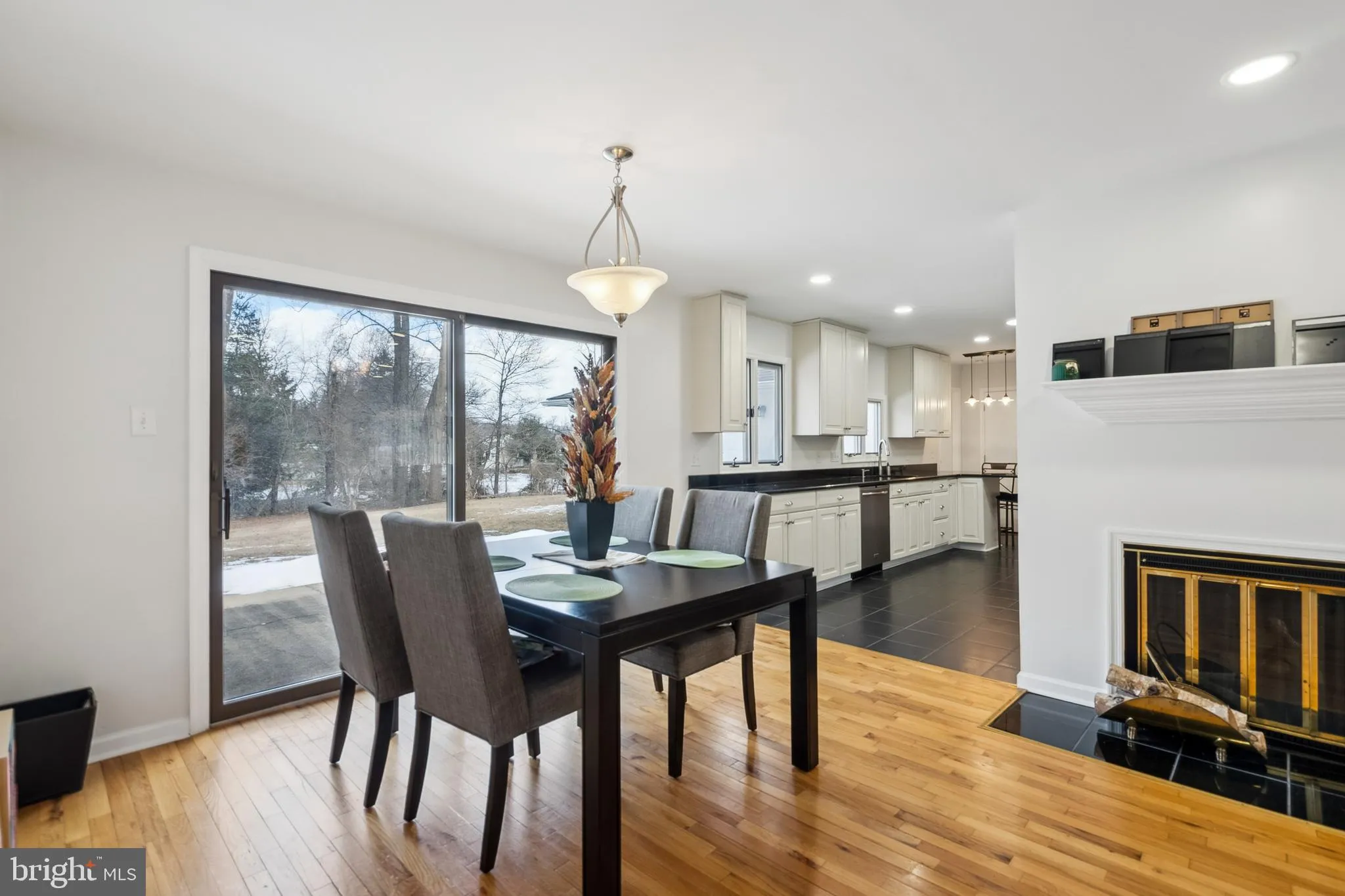 Philadelphia, Pennsylvania 19115, United States, 5 Bedrooms Bedrooms, ,3 BathroomsBathrooms,Residential,Pending,11875