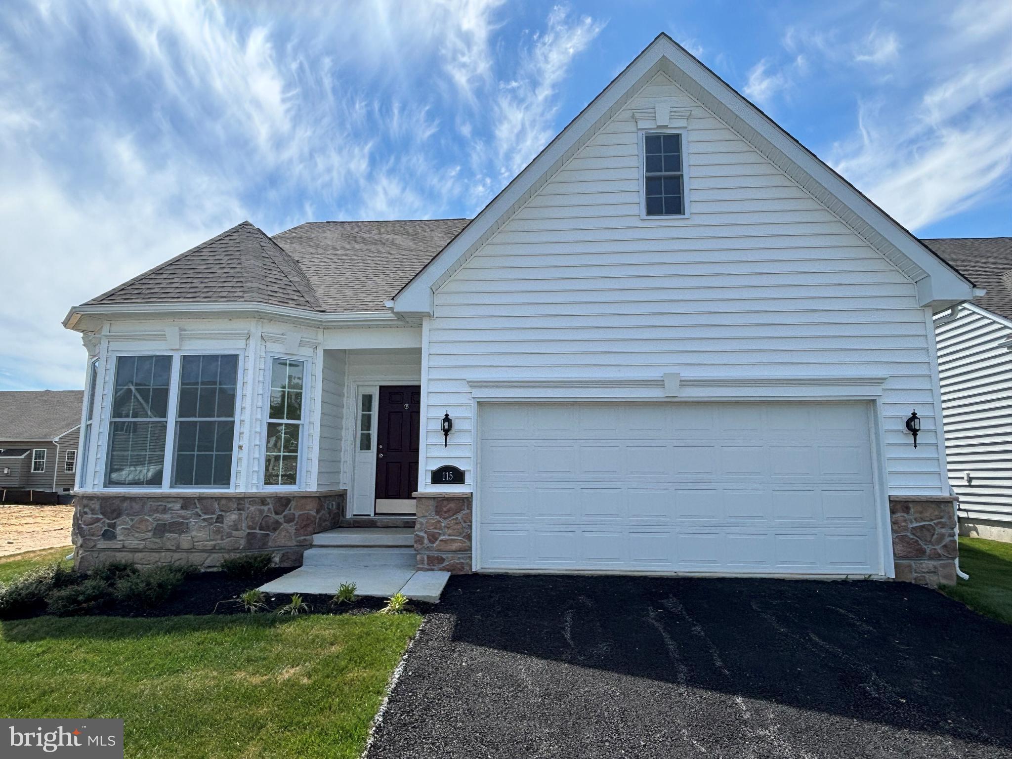 VILLAGE OF EASTRIDGE - Residential