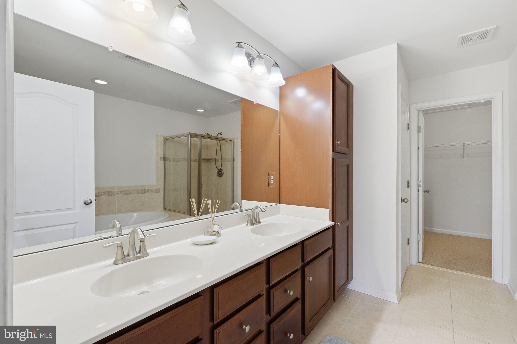 NORTH BEACH - Residential