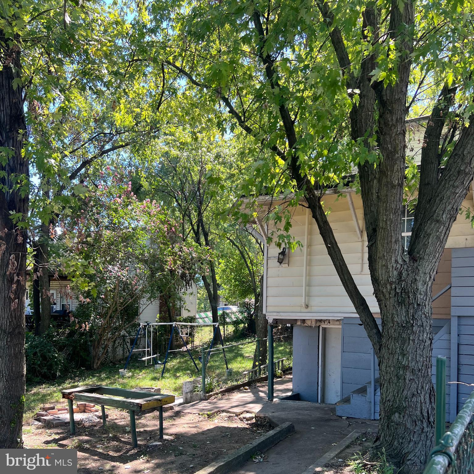 1500 LOCUST STREET