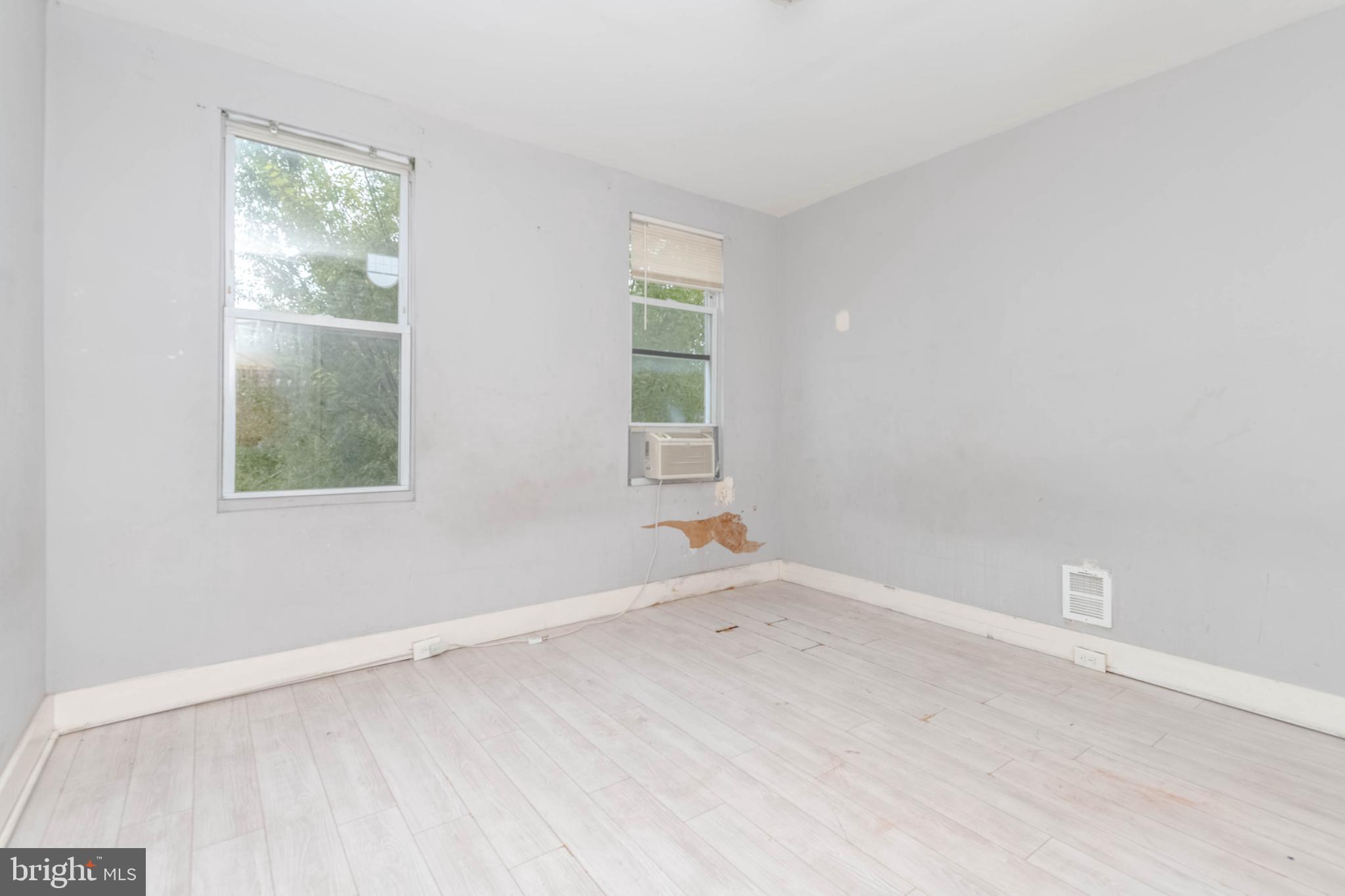 SHIPLEY HILL - Residential