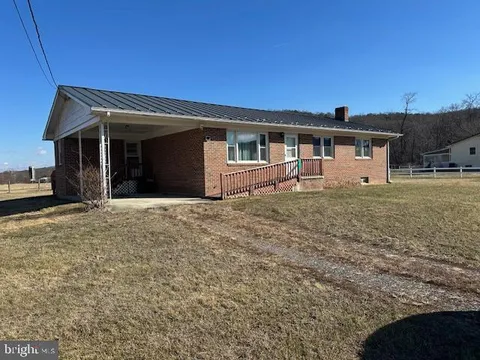 MLS: WVPT2001132
