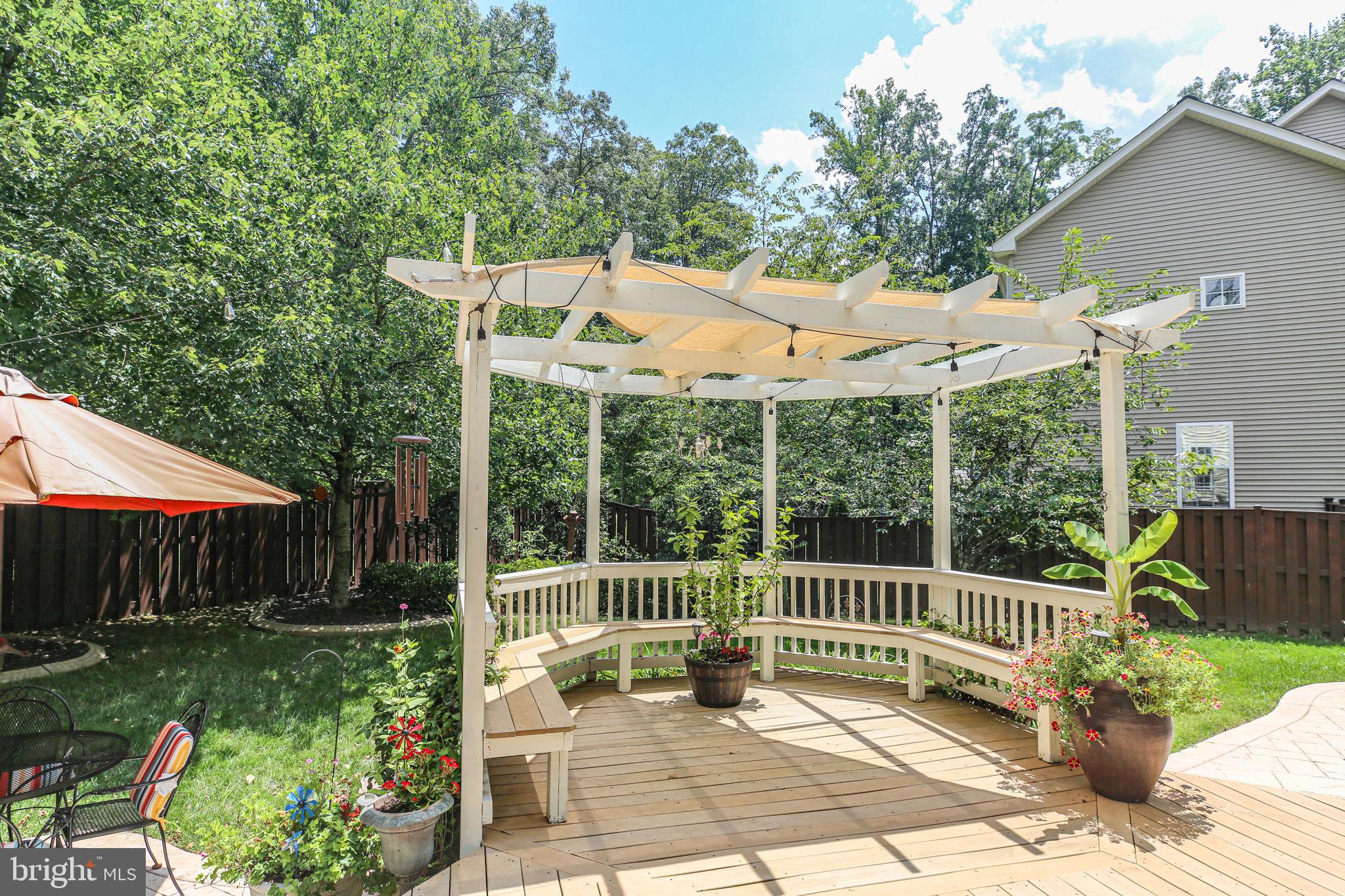 CAMBRIDGE CROSSING - Residential