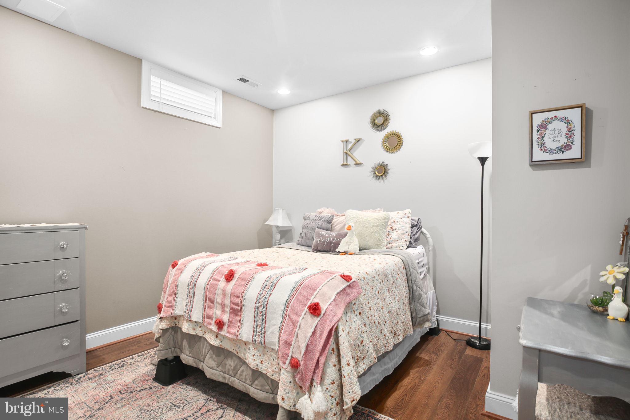 CAMBRIDGE CROSSING - Residential