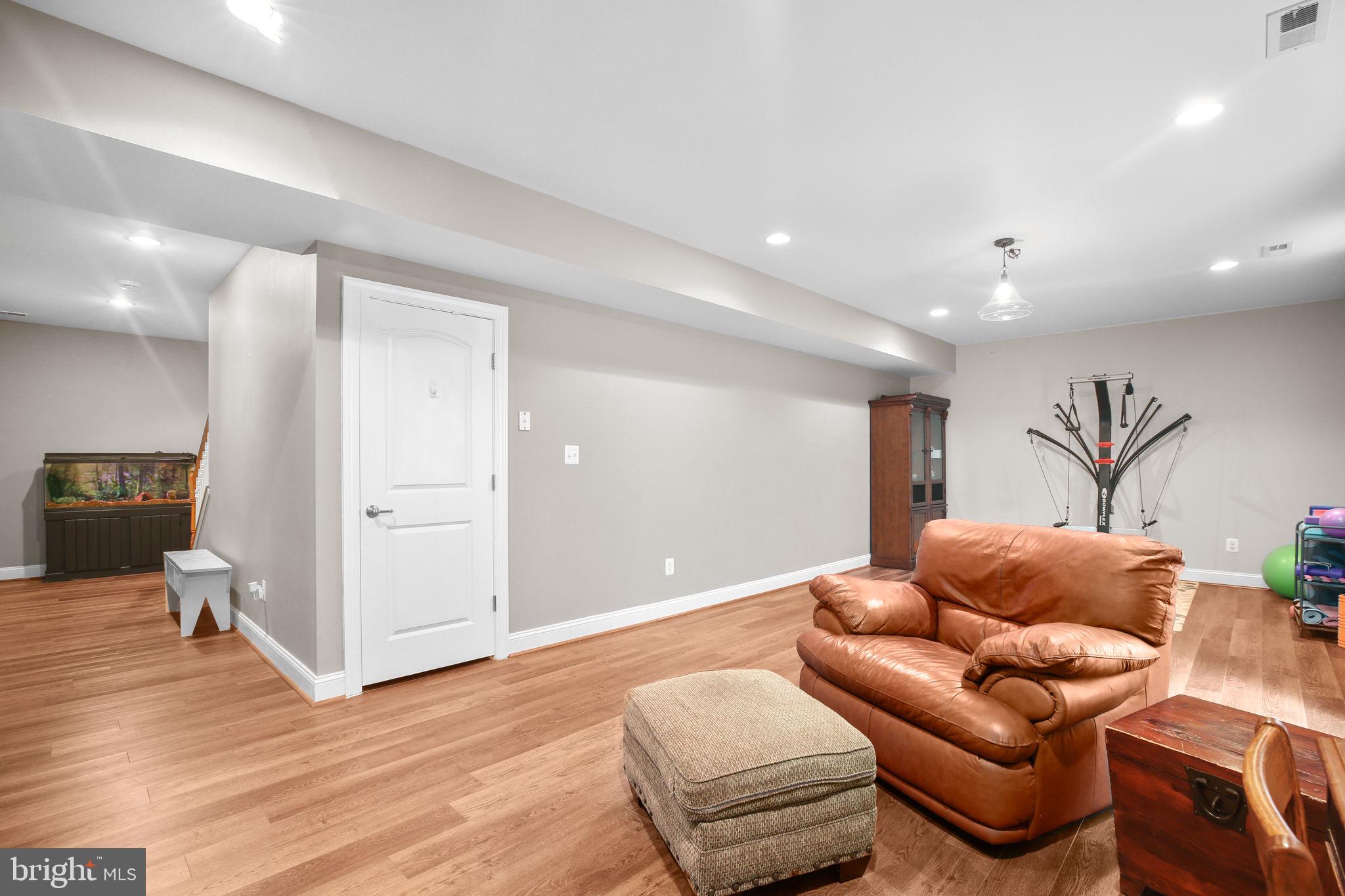 CAMBRIDGE CROSSING - Residential