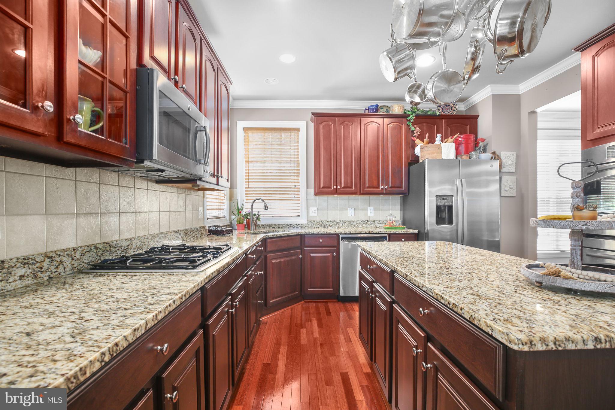 CAMBRIDGE CROSSING - Residential