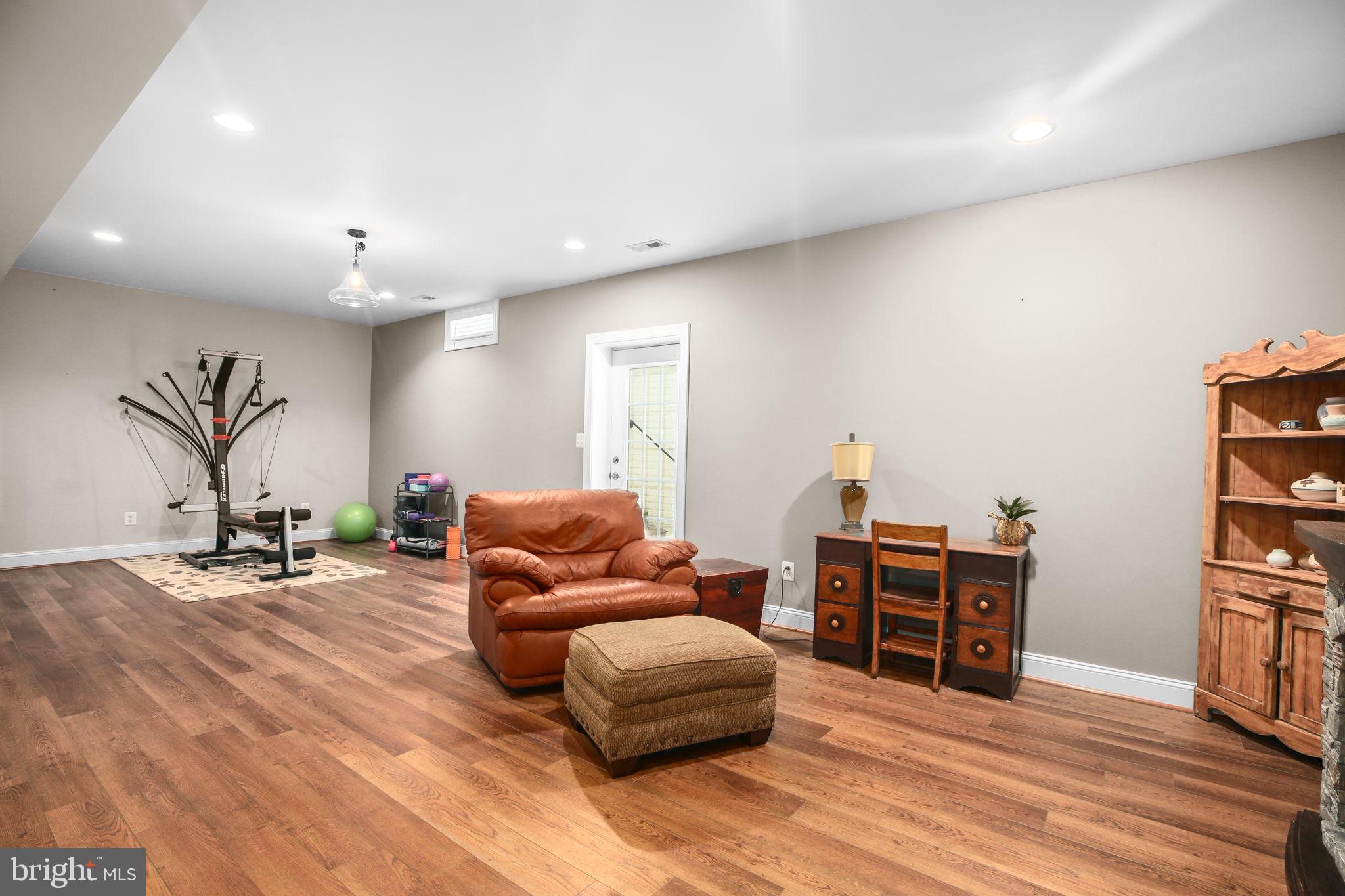 CAMBRIDGE CROSSING - Residential