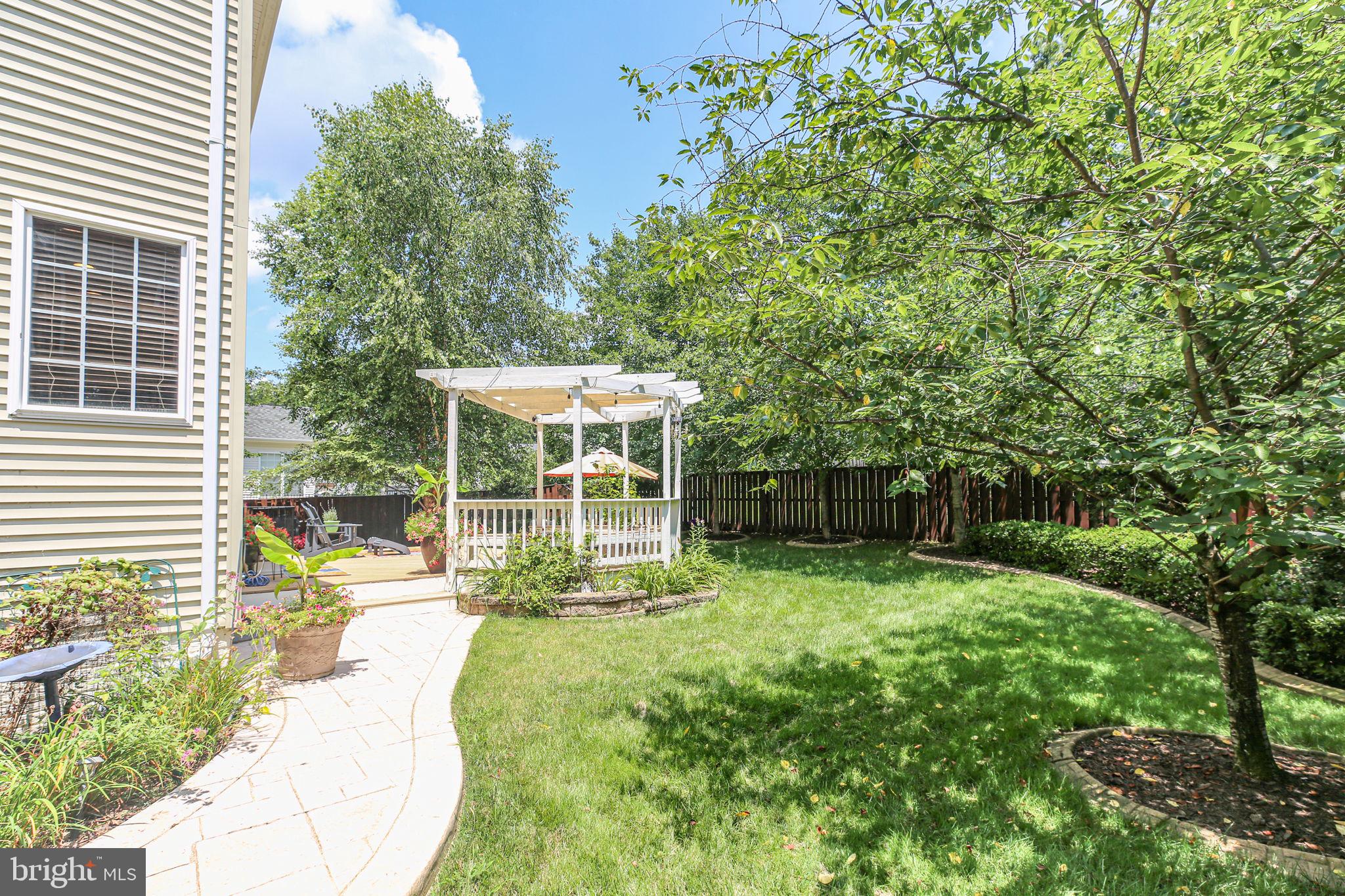 CAMBRIDGE CROSSING - Residential