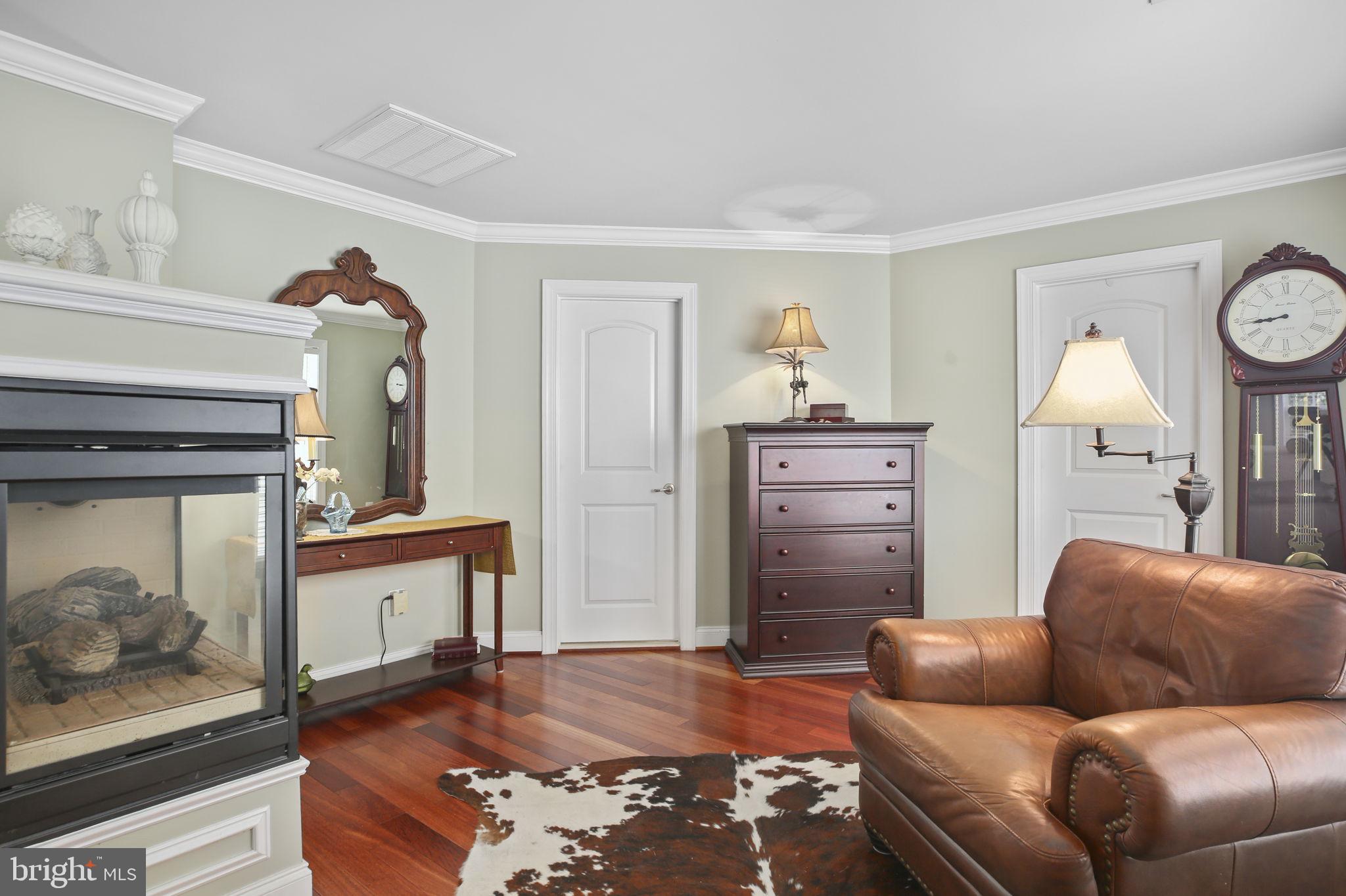 CAMBRIDGE CROSSING - Residential