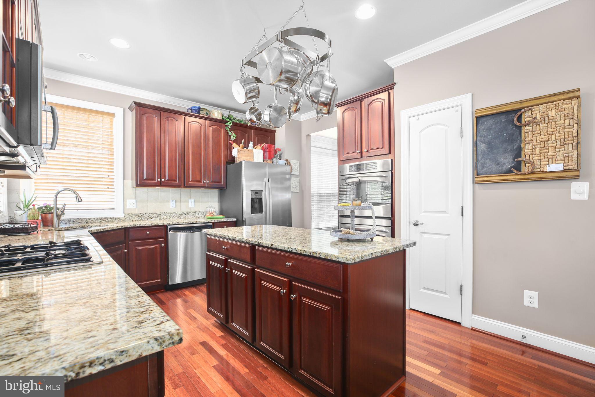 CAMBRIDGE CROSSING - Residential