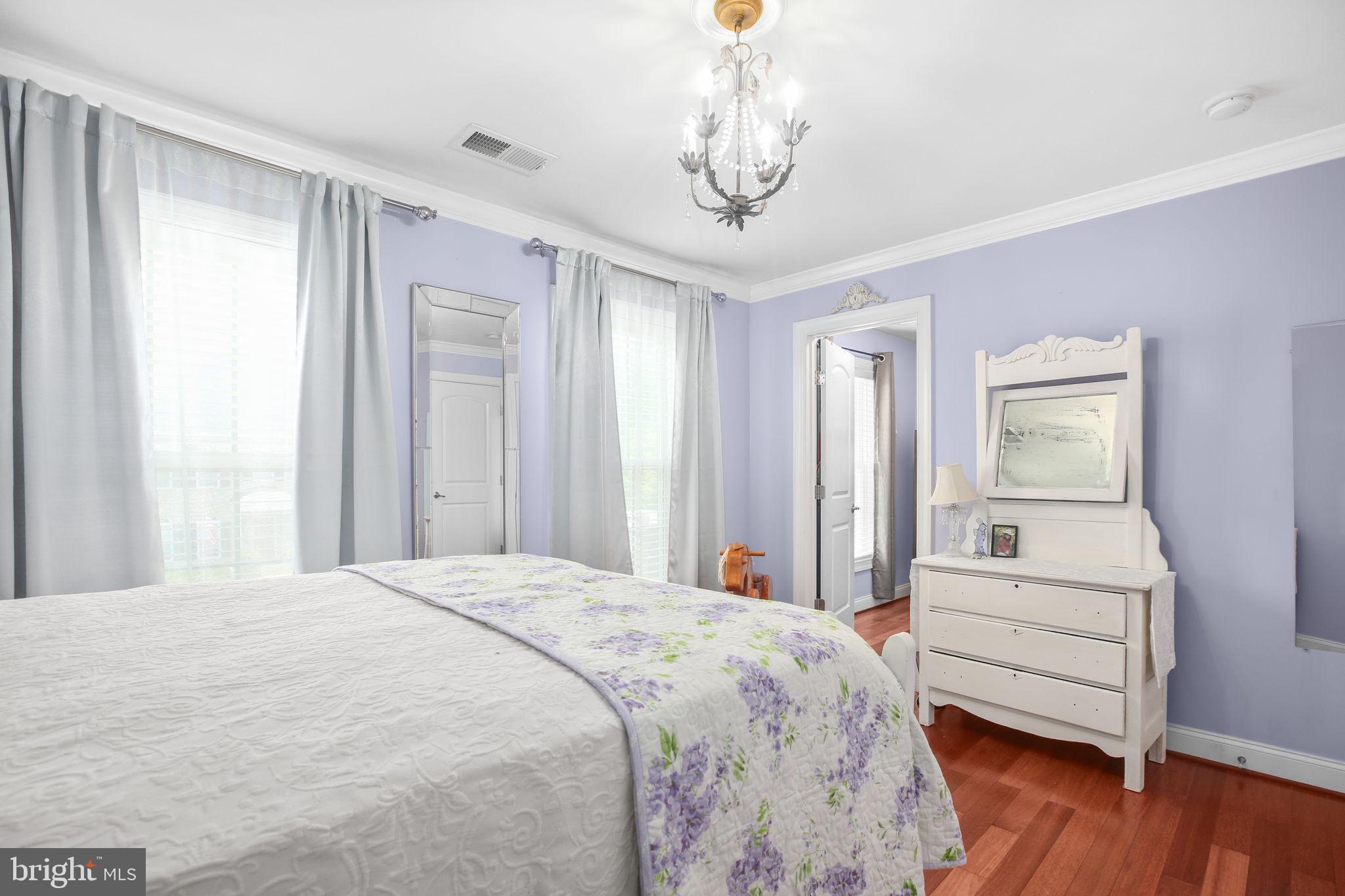 CAMBRIDGE CROSSING - Residential