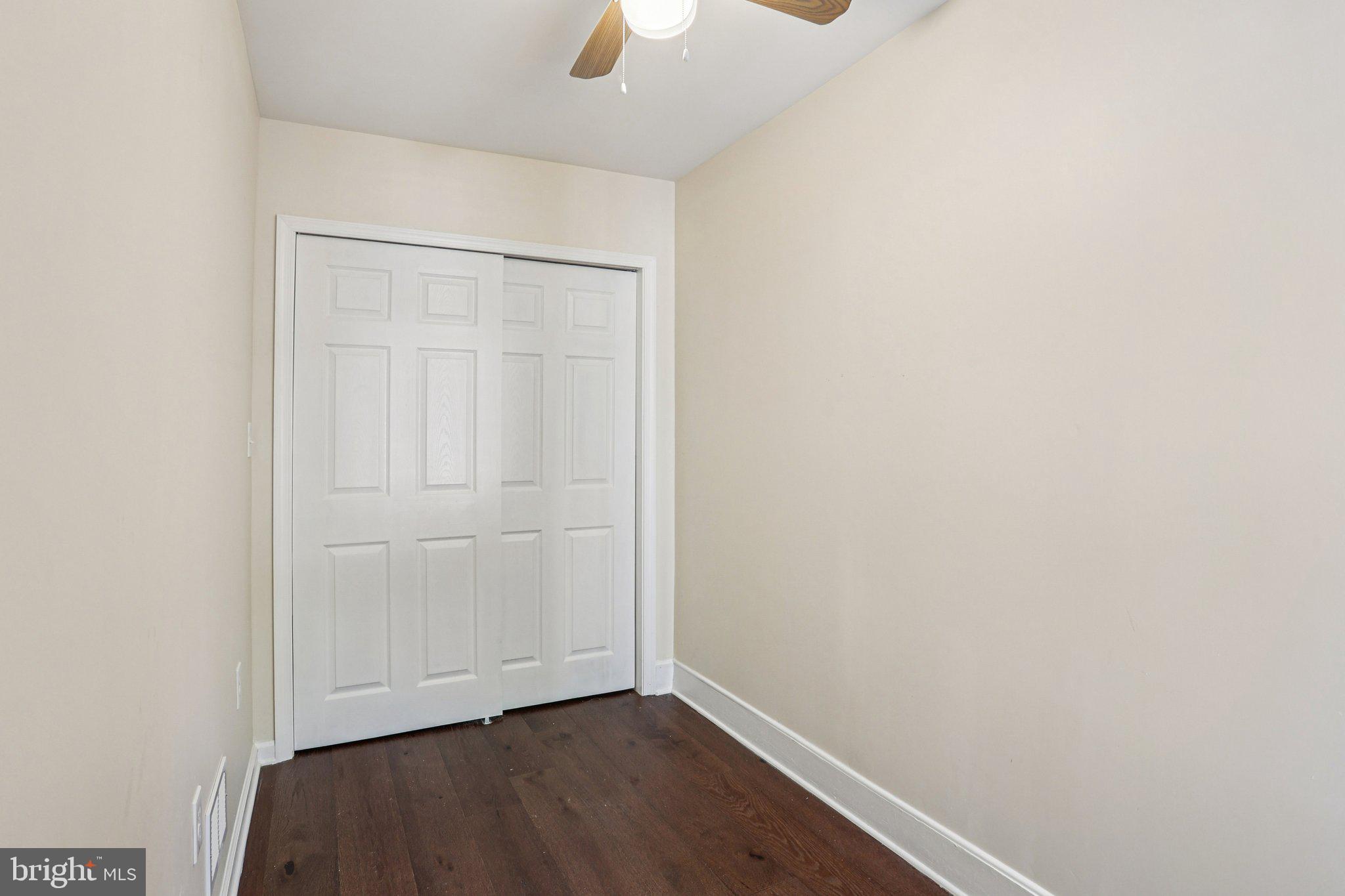 NORRISTOWN - Residential