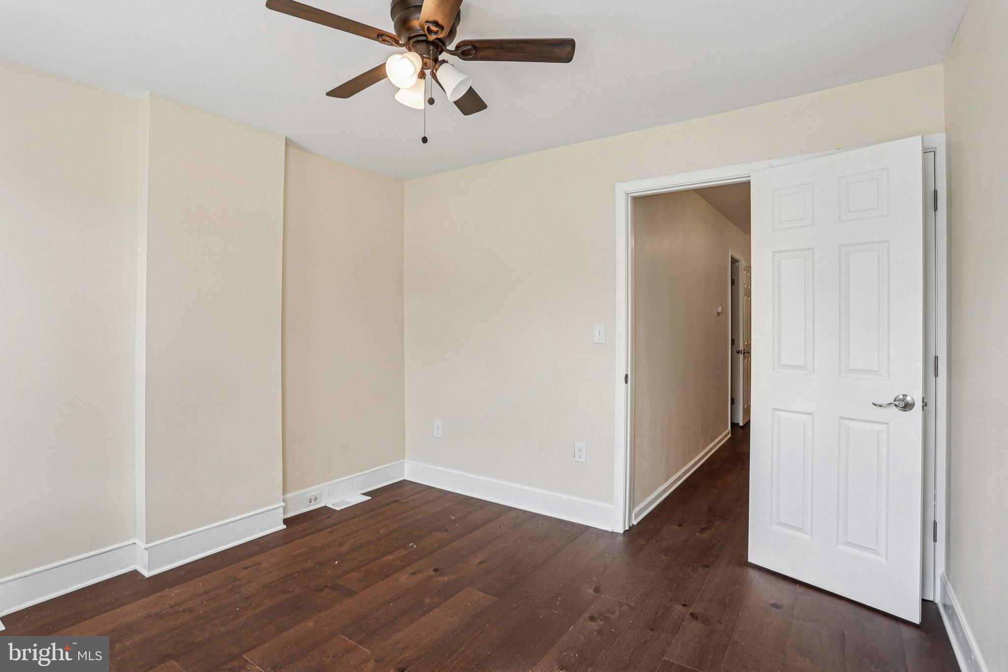 NORRISTOWN - Residential