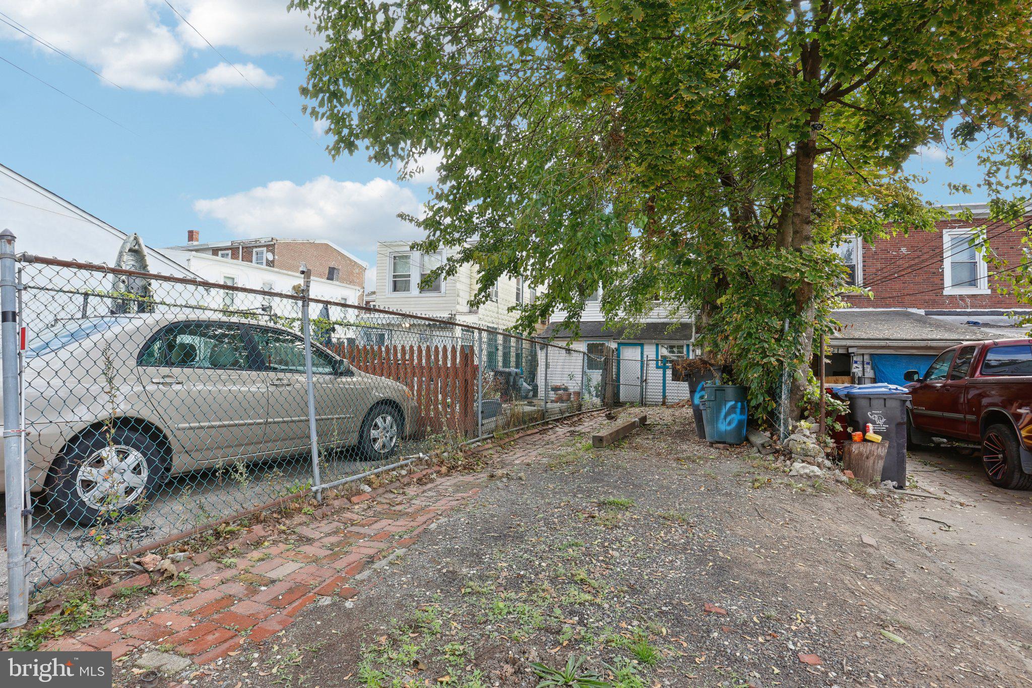 NORRISTOWN - Residential