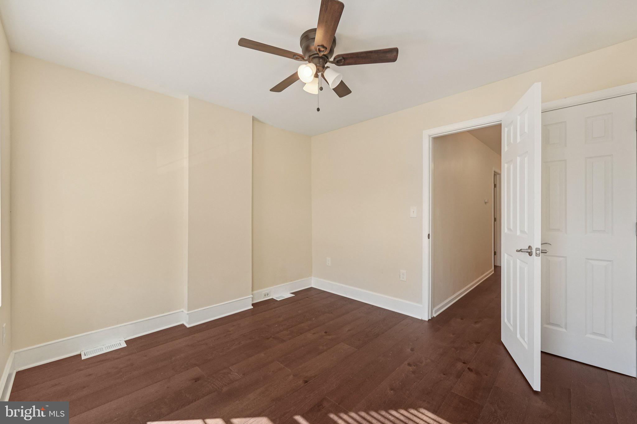 NORRISTOWN - Residential