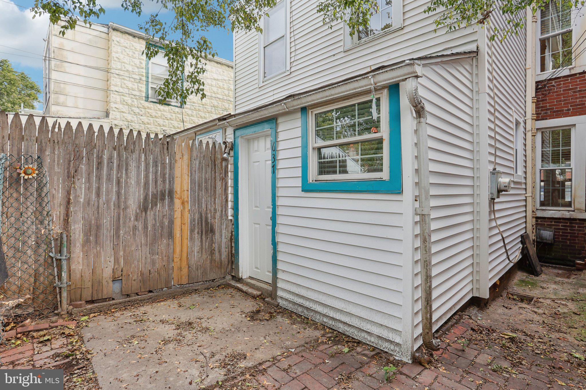 NORRISTOWN - Residential