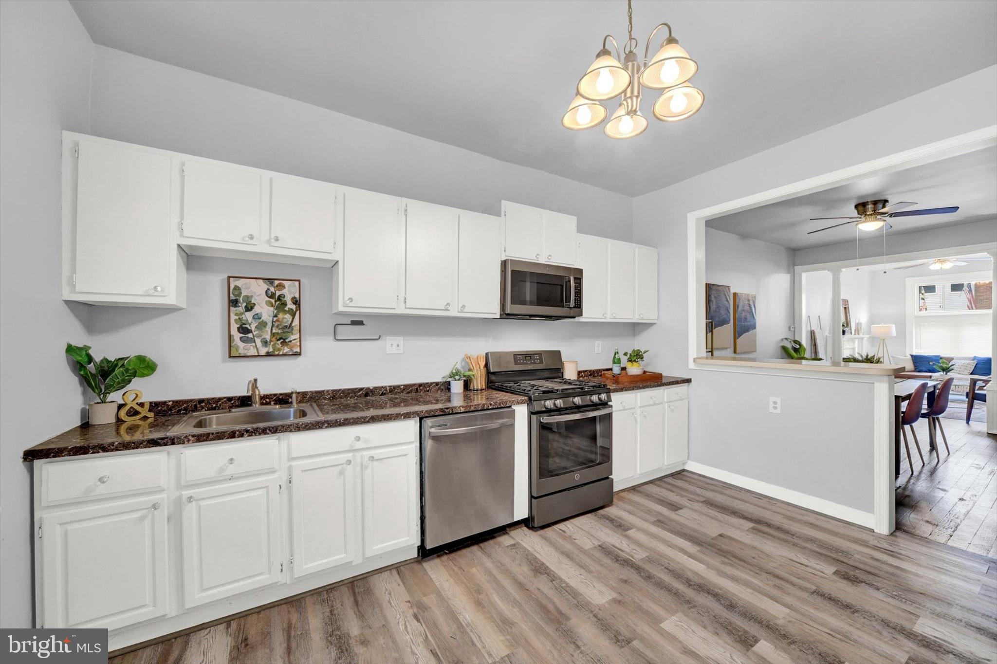 GREEKTOWN - Residential