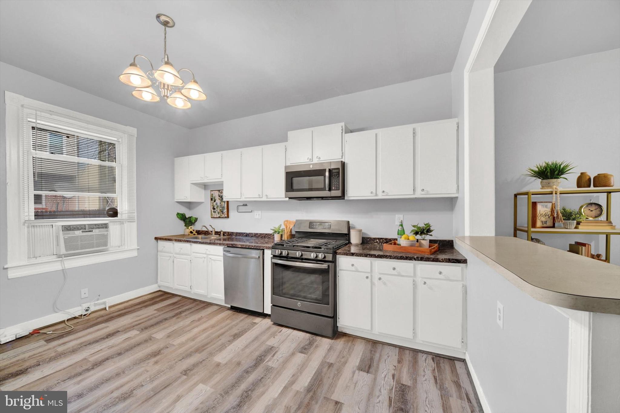 GREEKTOWN - Residential