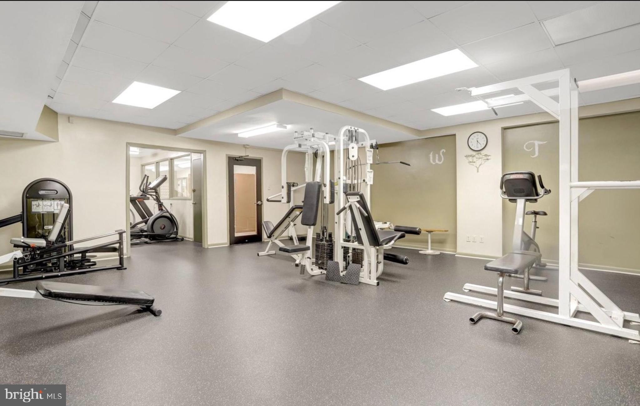 WOODLAKE TOWERS - Residential