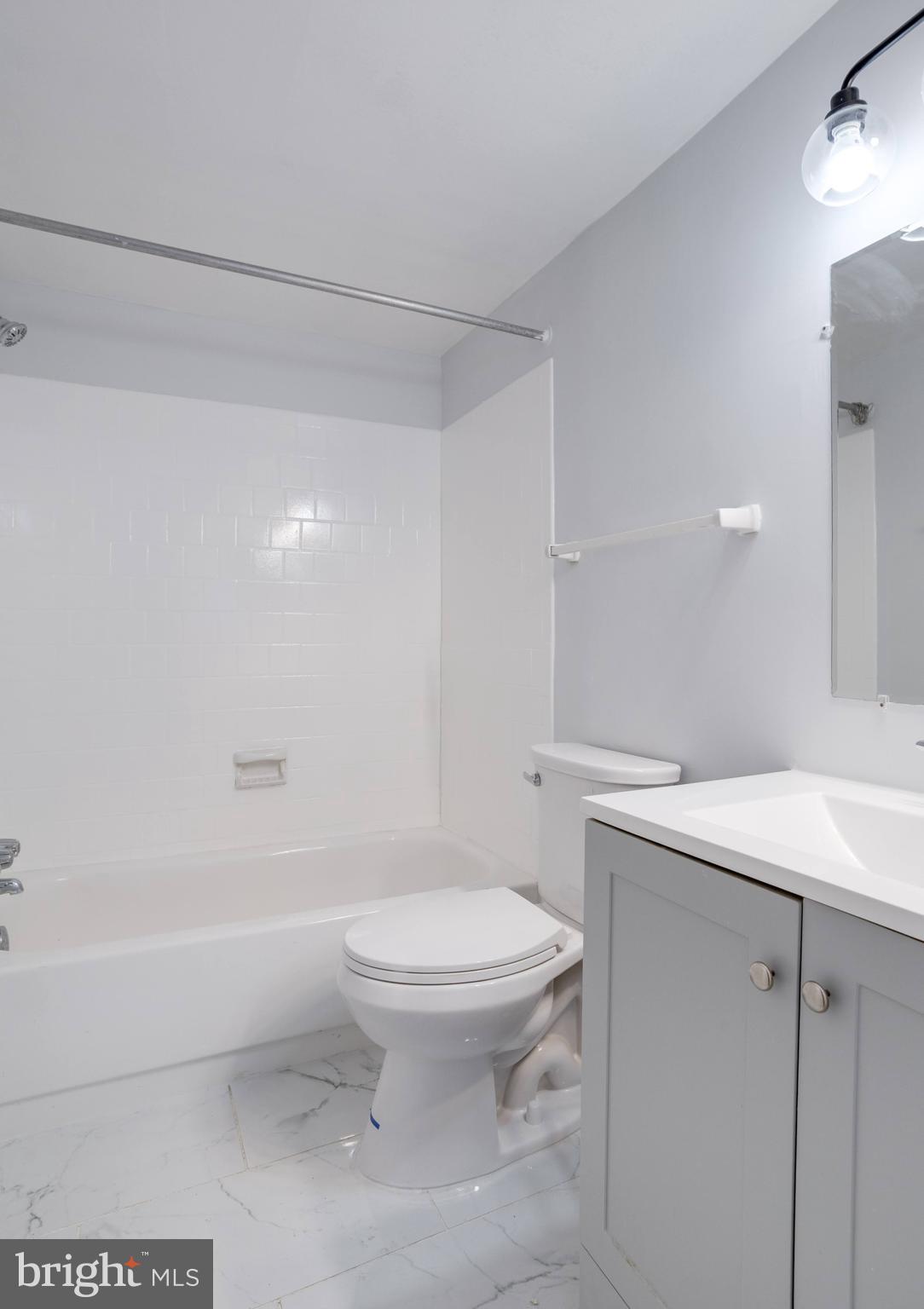 WOODLAKE TOWERS - Residential