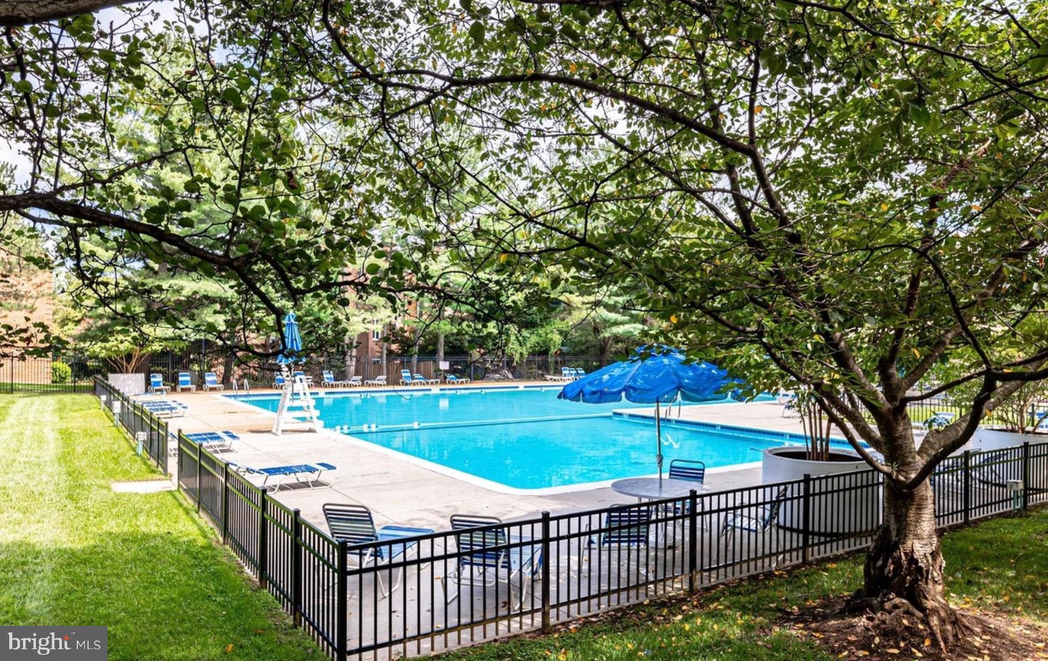 WOODLAKE TOWERS - Residential